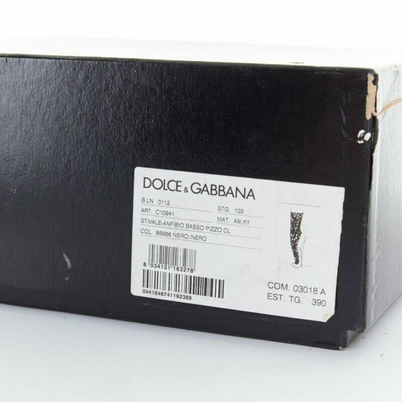 DOLCE GABBANA noir dentelle florale maille chaussette daim escarpin design bottine courte EU39 en vente 6