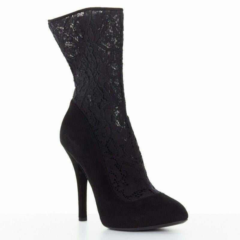 DOLCE GABBANA noir dentelle florale maille chaussette daim escarpin design bottine courte EU39
Référence : JECN/A00003
Marque : Dolce Gabbana
Designer : Domenico Dolce et Stefano Gabbana
MATERIAL : Suède
Couleur : Noir
Motif : Autre
Fermeture :