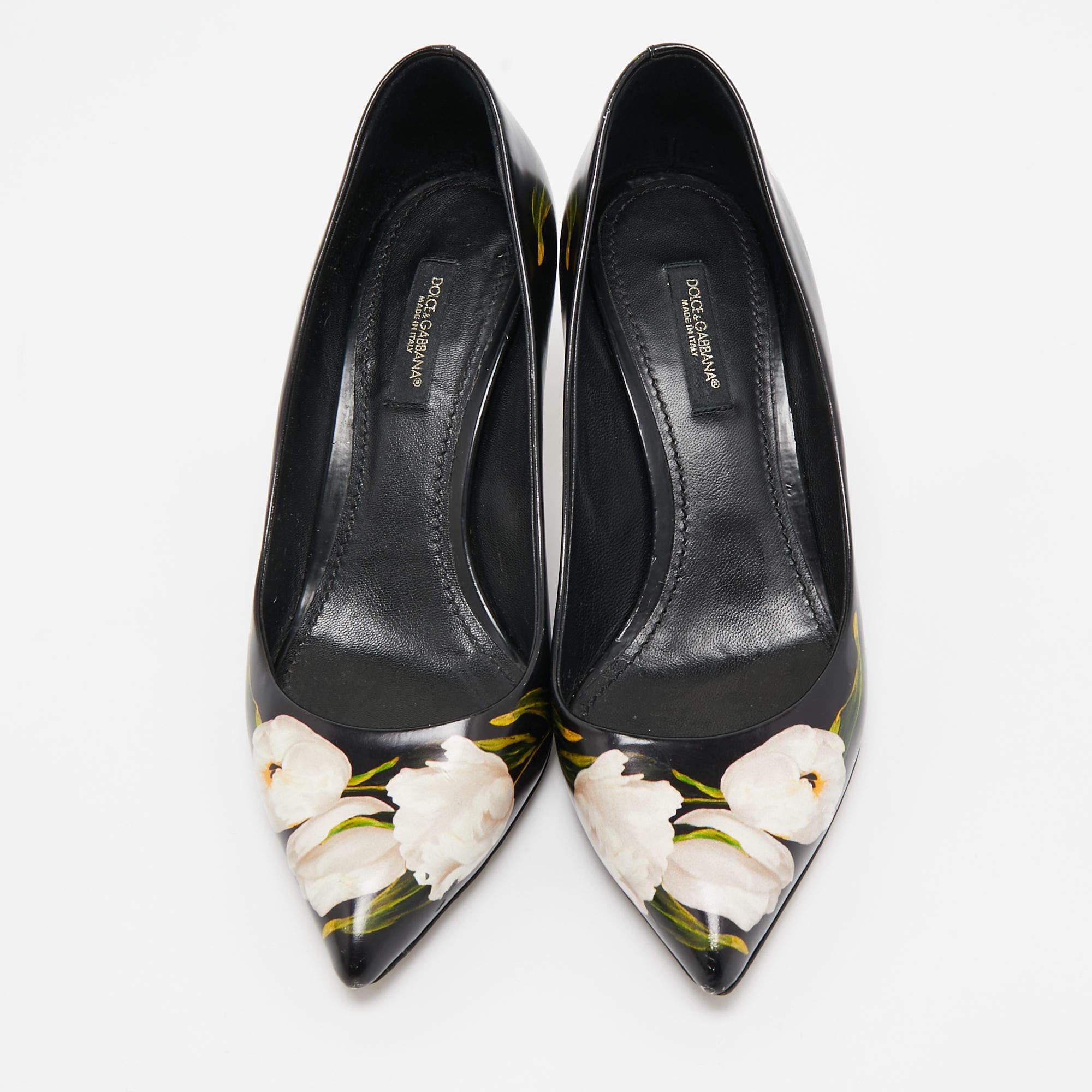 Dolce & Gabbana Black Floral Print Leather Pointed Toe Pumps Size 36 In Good Condition In Dubai, Al Qouz 2