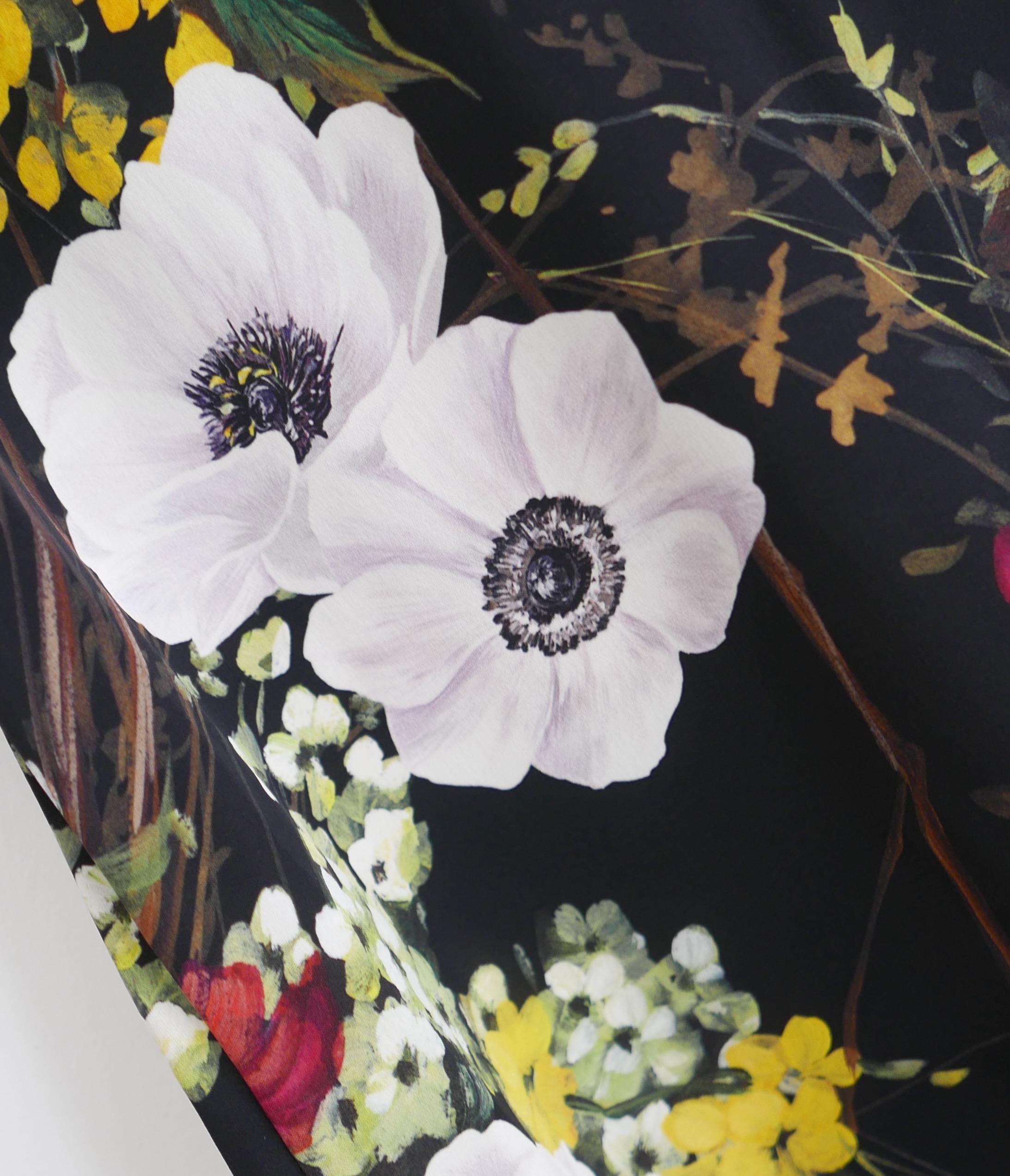 Noir Dolce & Gabbana - Top noir à imprimé floral en vente
