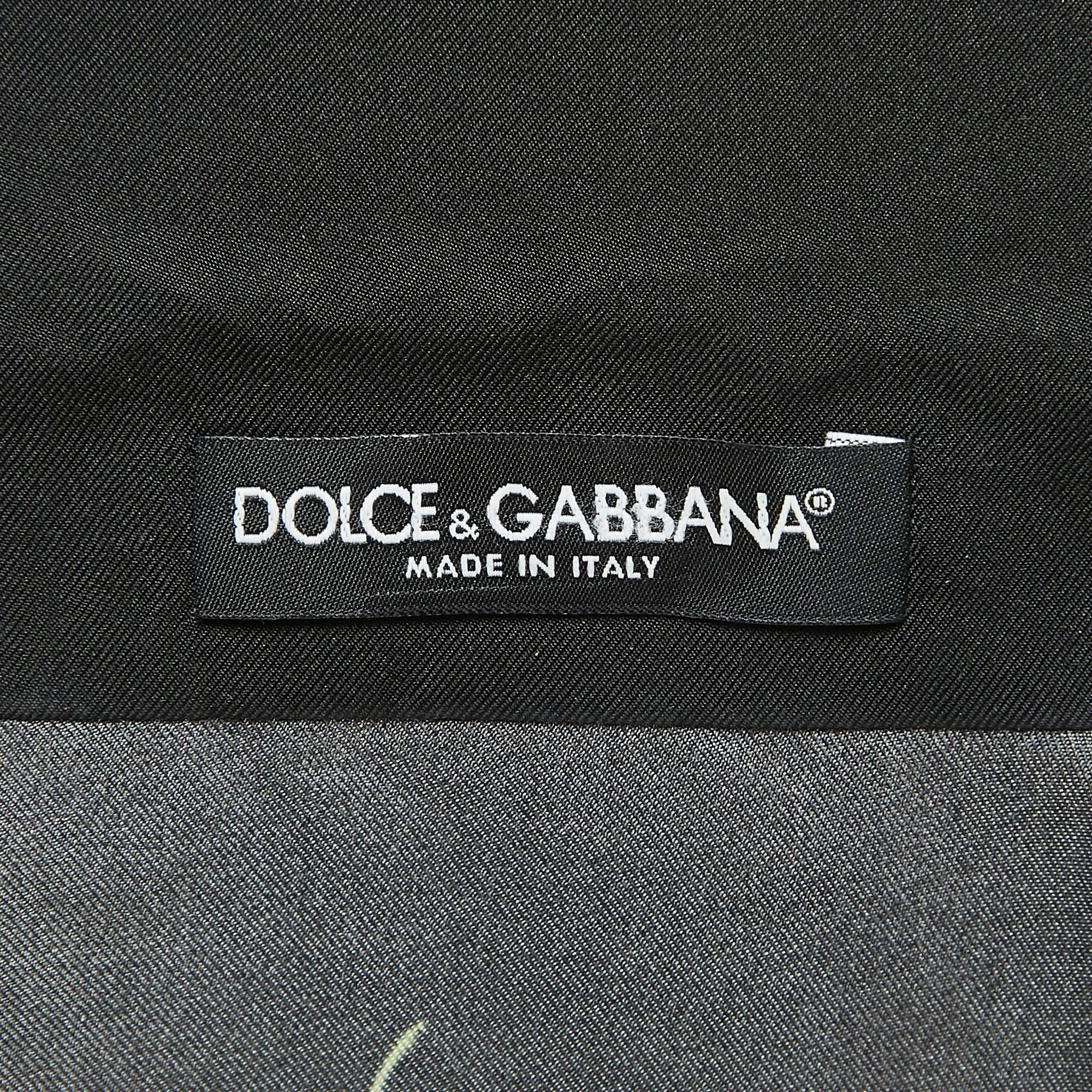 Dolce & Gabbana Black Floral Printed Silk Pajama Top S In Good Condition For Sale In Dubai, Al Qouz 2