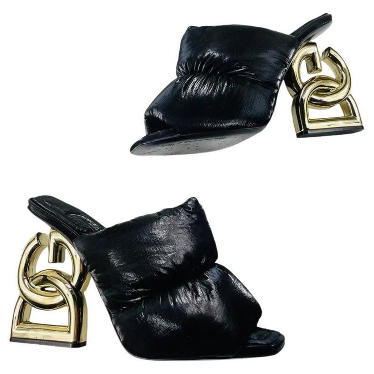 Dolce and Gabbana Black Gold Cloth Pumps Shoes Heels With DG Logo Mules  Slides For Sale at 1stDibs