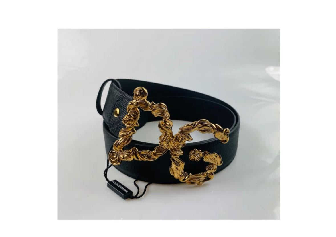 Dolce & Gabbana Black calfskin Amore belt. 
One size. 
100% Vitello (calfskin).
Brand new with the tags. 
Please check my other DG clothing & accessories! 