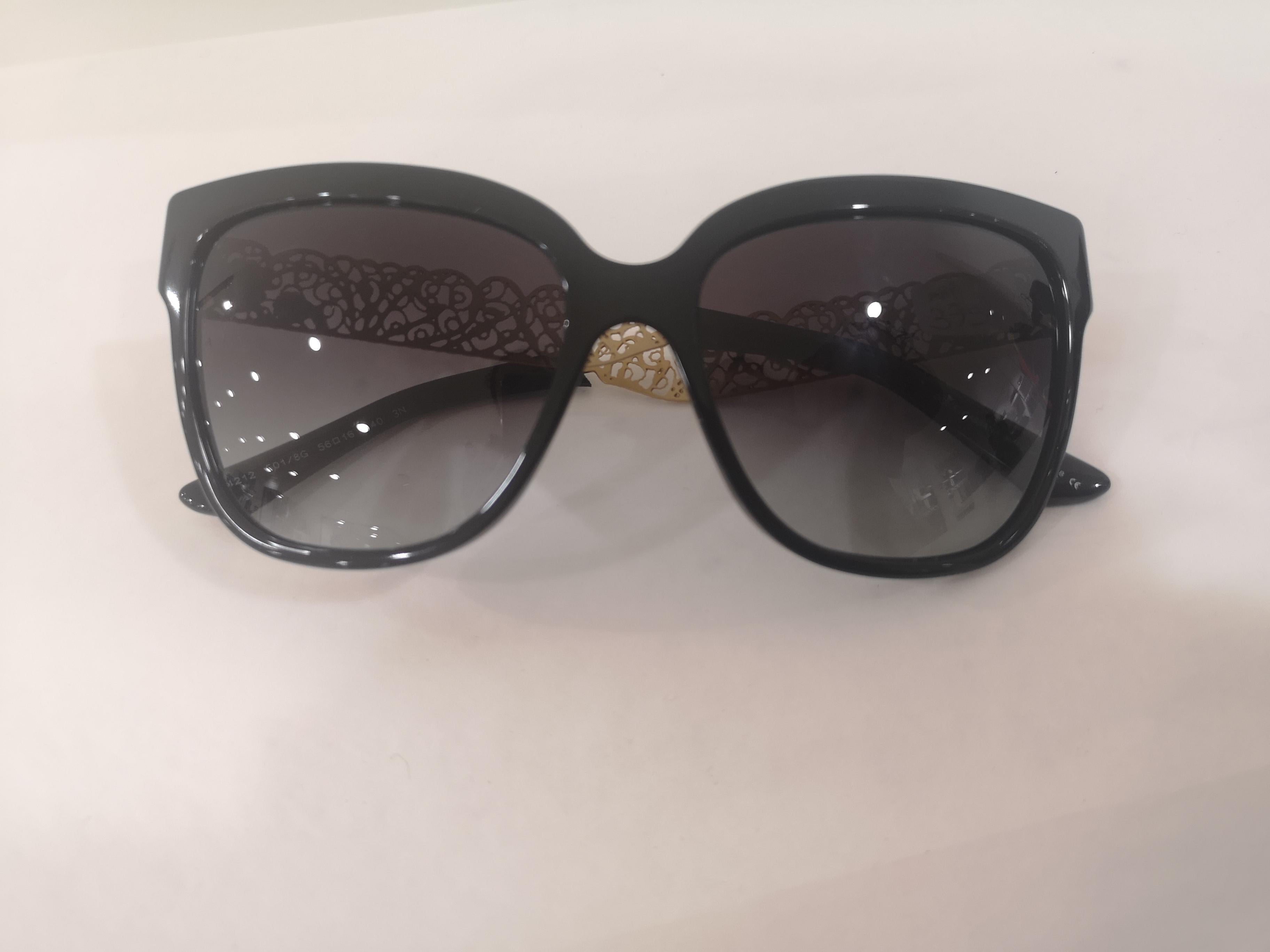 Dolce & Gabbana black gold sunglasses NWOT For Sale 2