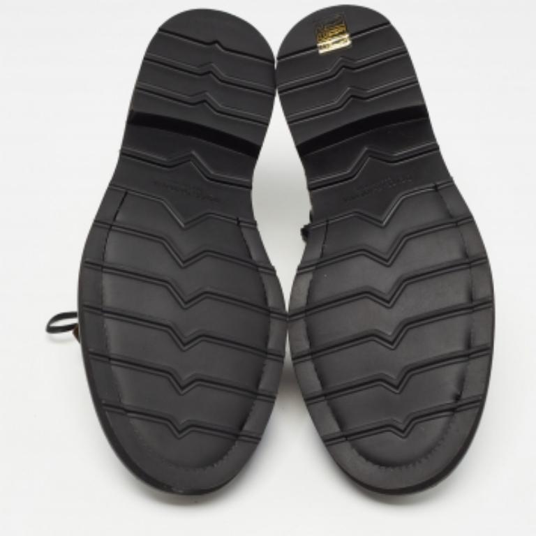 Dolce & Gabbana Negro/Verde Brogue Cuero Flecos Oxfords Talla 41 en Bueno estado para la venta en Dubai, Al Qouz 2