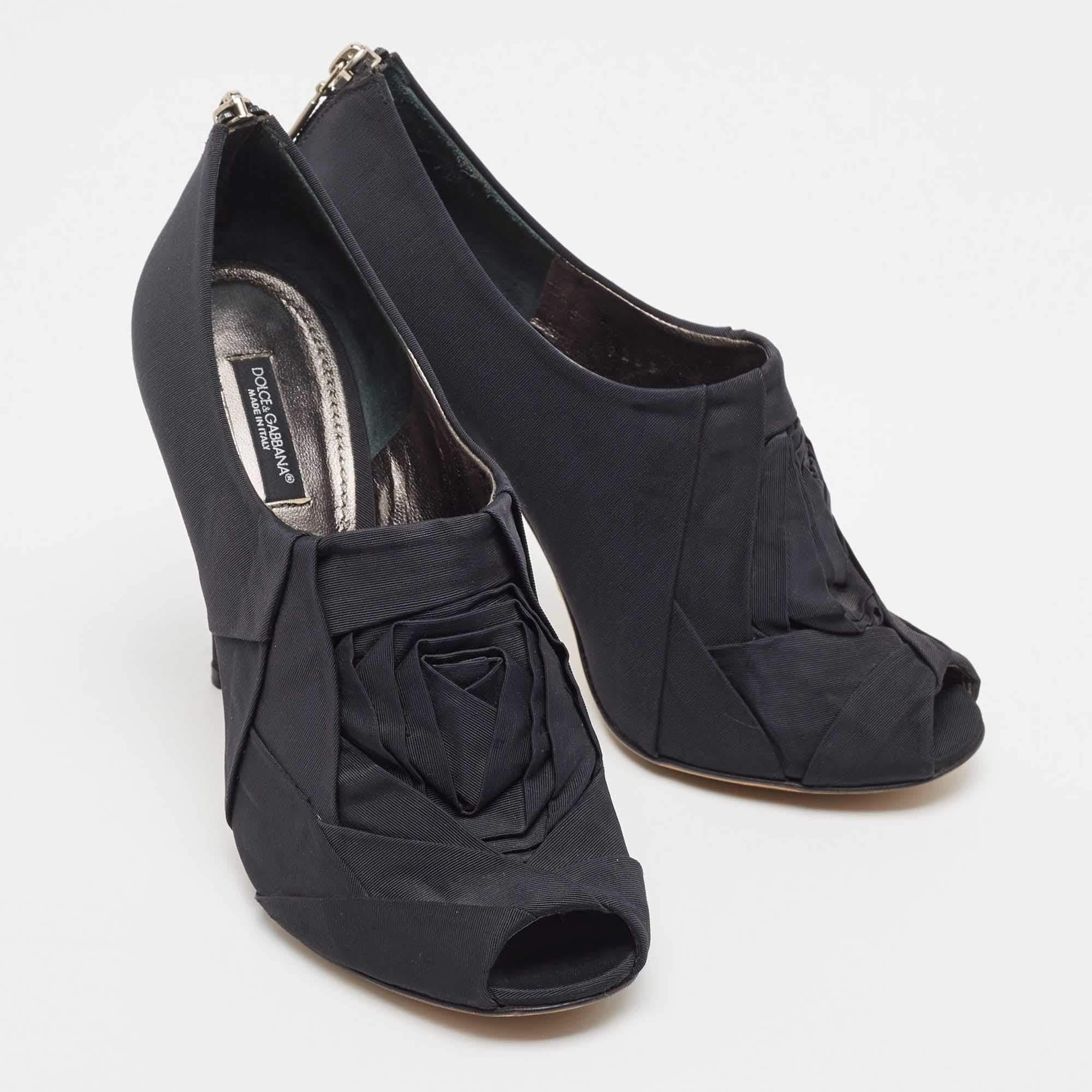 Dolce & Gabbana - Stivaletti Peep Toe in grosgrain nero taglia 40 In condizioni buone in vendita a Dubai, Al Qouz 2