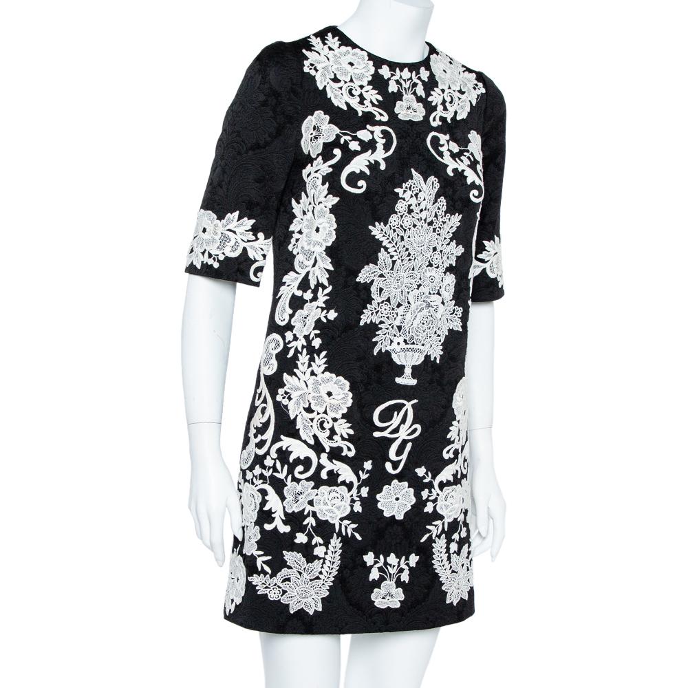 Dolce & Gabbana Black Jacquard Contrast Floral Lace Shift Dress S In Good Condition In Dubai, Al Qouz 2