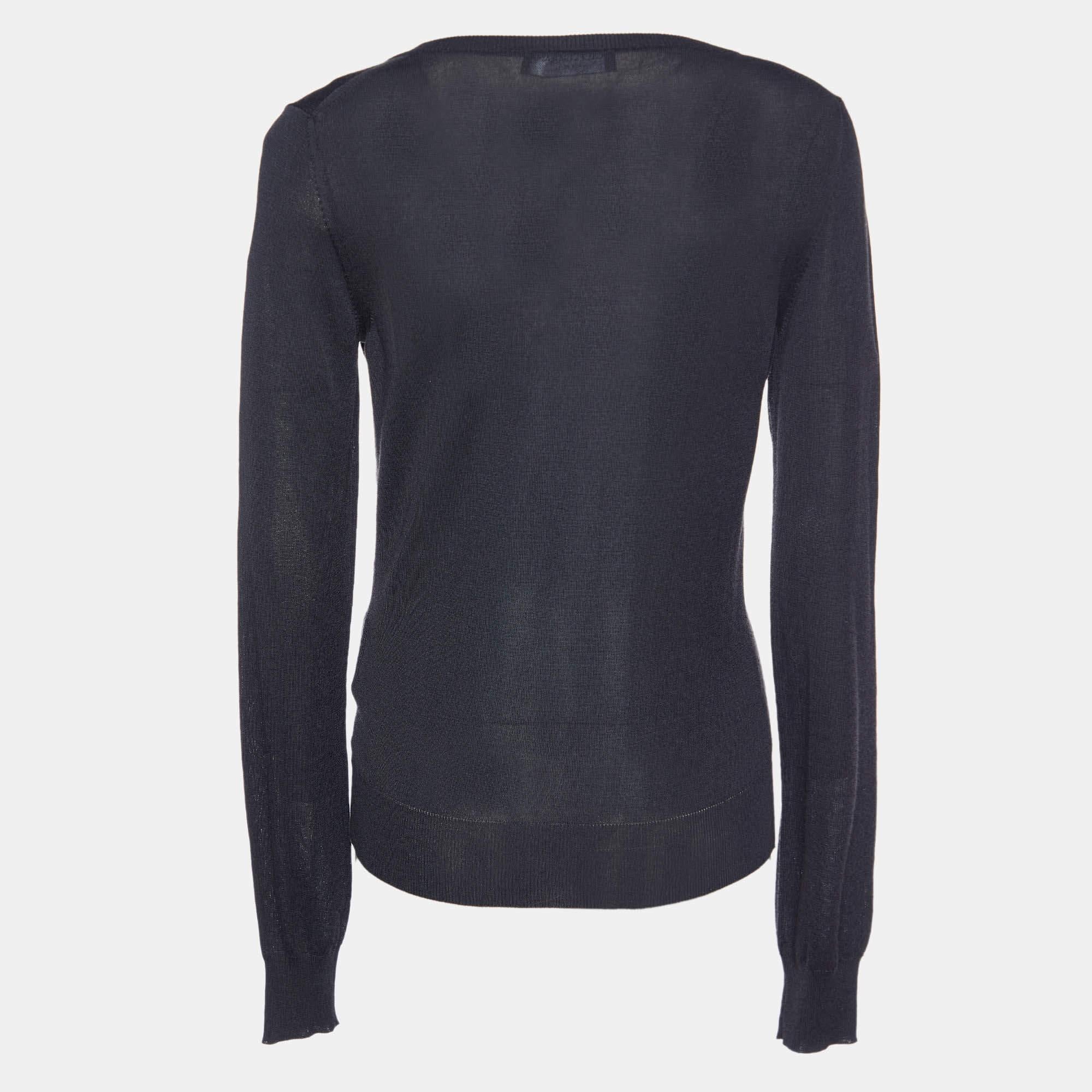Ein Winterausflug ohne Pullover ist so gut wie unmöglich. Zum Glück bereichert ein stilvoller Pullover wie dieser immer mühelos Ihr Outfit. Dieser Pullover wurde aus hochwertigen Stoffen gefertigt und ist sowohl kuschelig als auch modisch.