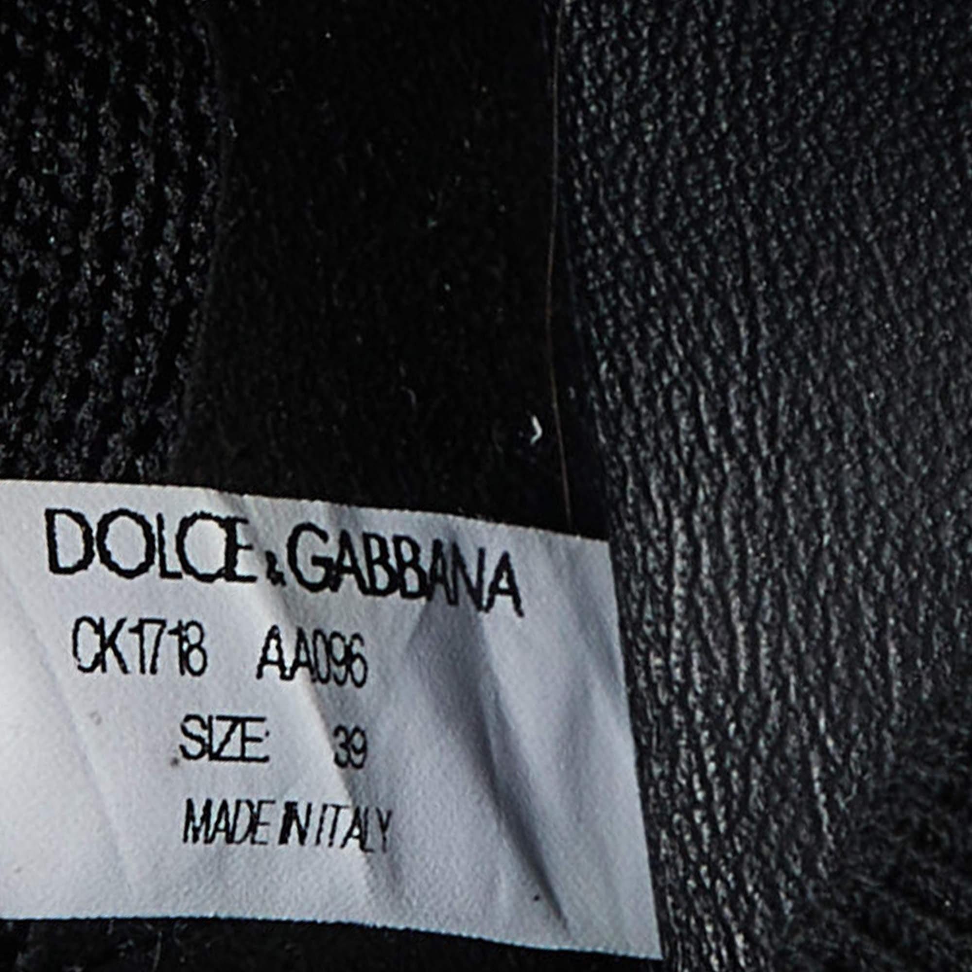 Dolce & Gabbana Black Knit Fabric and Suede NS1 Low-Top Sneakers Size 39 For Sale 3
