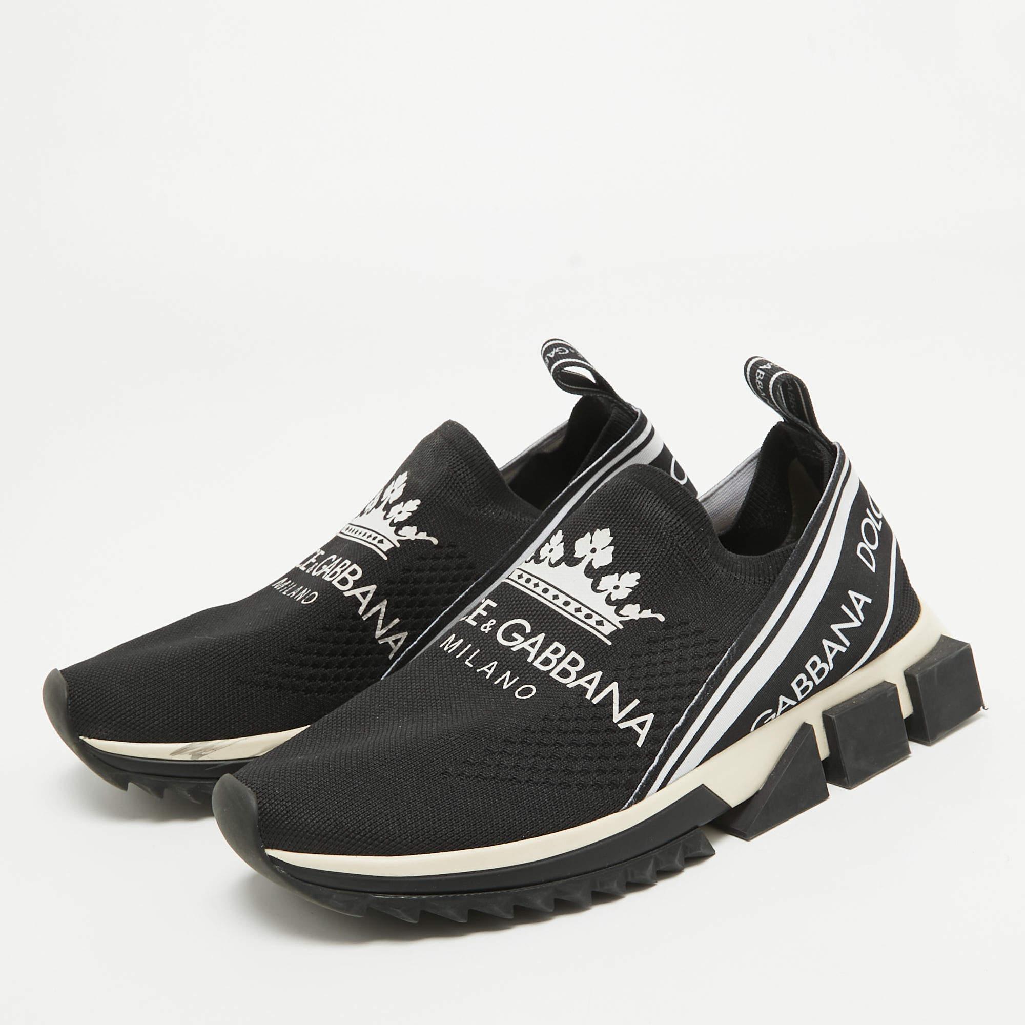 Let these popular Sorrento slip-on sneakers from Dolce & Gabbana be your style partner for days when you have to spend long hours outdoors. They are crafted from knit fabric and added with logo tape on the counters, bold brand labeling on the vamps,