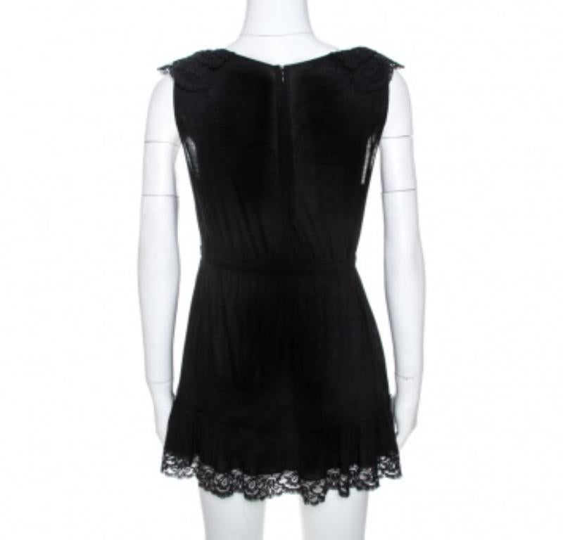 Dolce & Gabbana Schwarzes Minikleid aus Strick mit Spitzenbesatzdetails M im Angebot 1