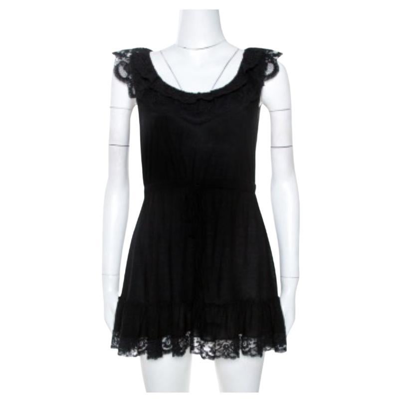 Dolce & Gabbana Schwarzes Minikleid aus Strick mit Spitzenbesatzdetails M im Angebot