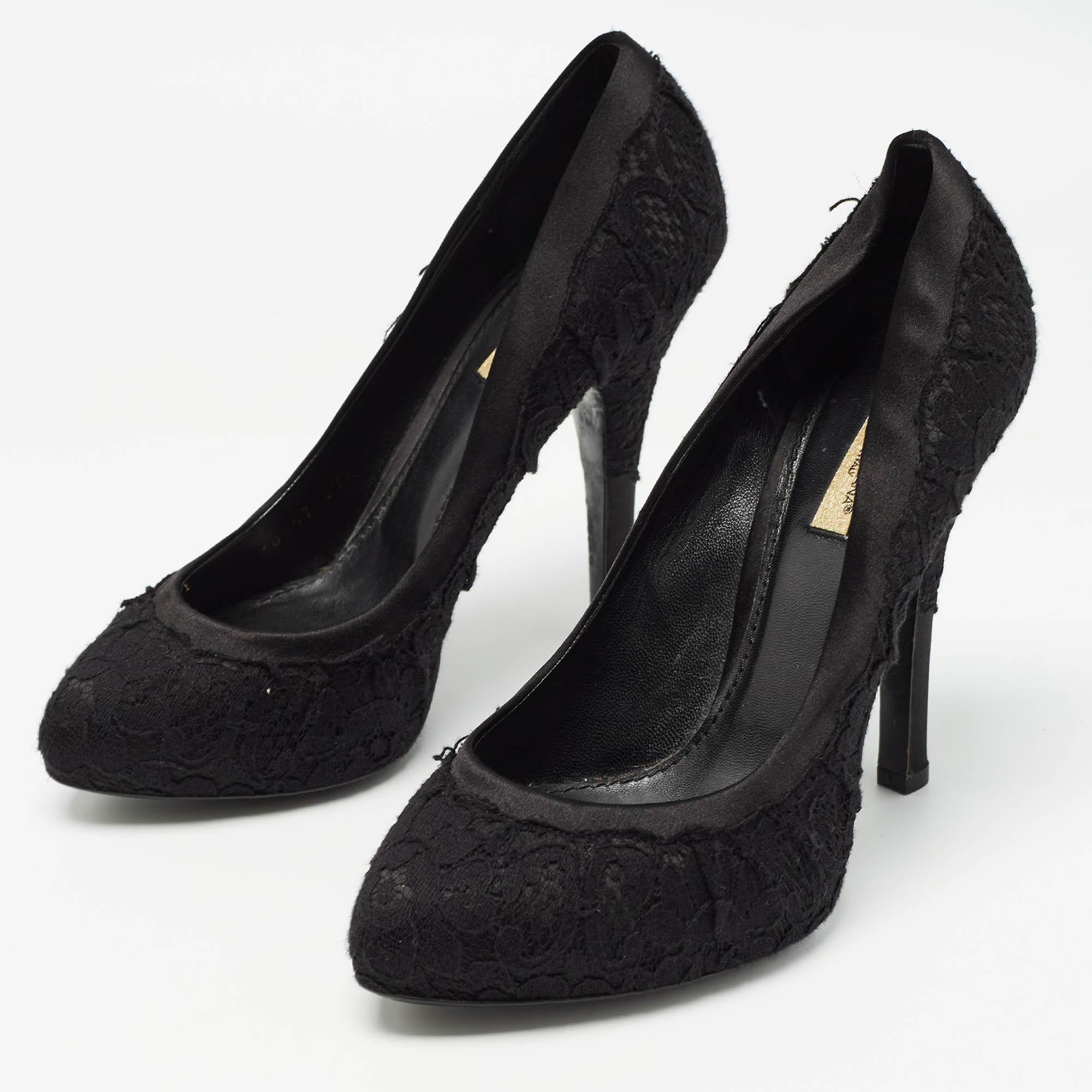 Make a chic style statement with these designer pumps. They showcase sturdy heels and durable soles, perfect for your fashionable outings!