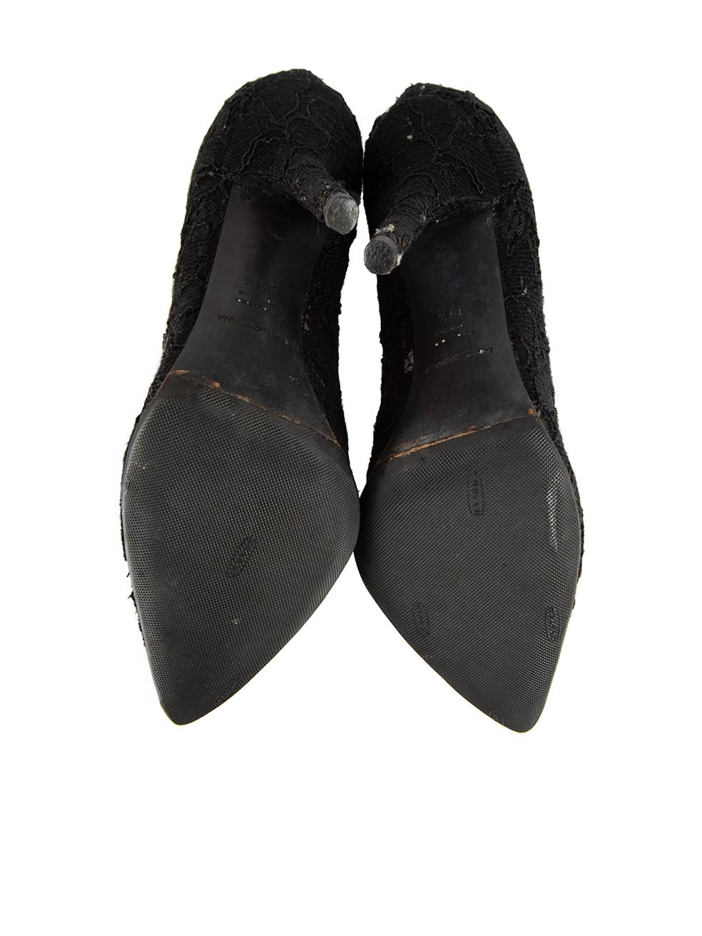 Dolce & Gabbana escarpins courts en dentelle noire, taille IT 38,5 Pour femmes en vente