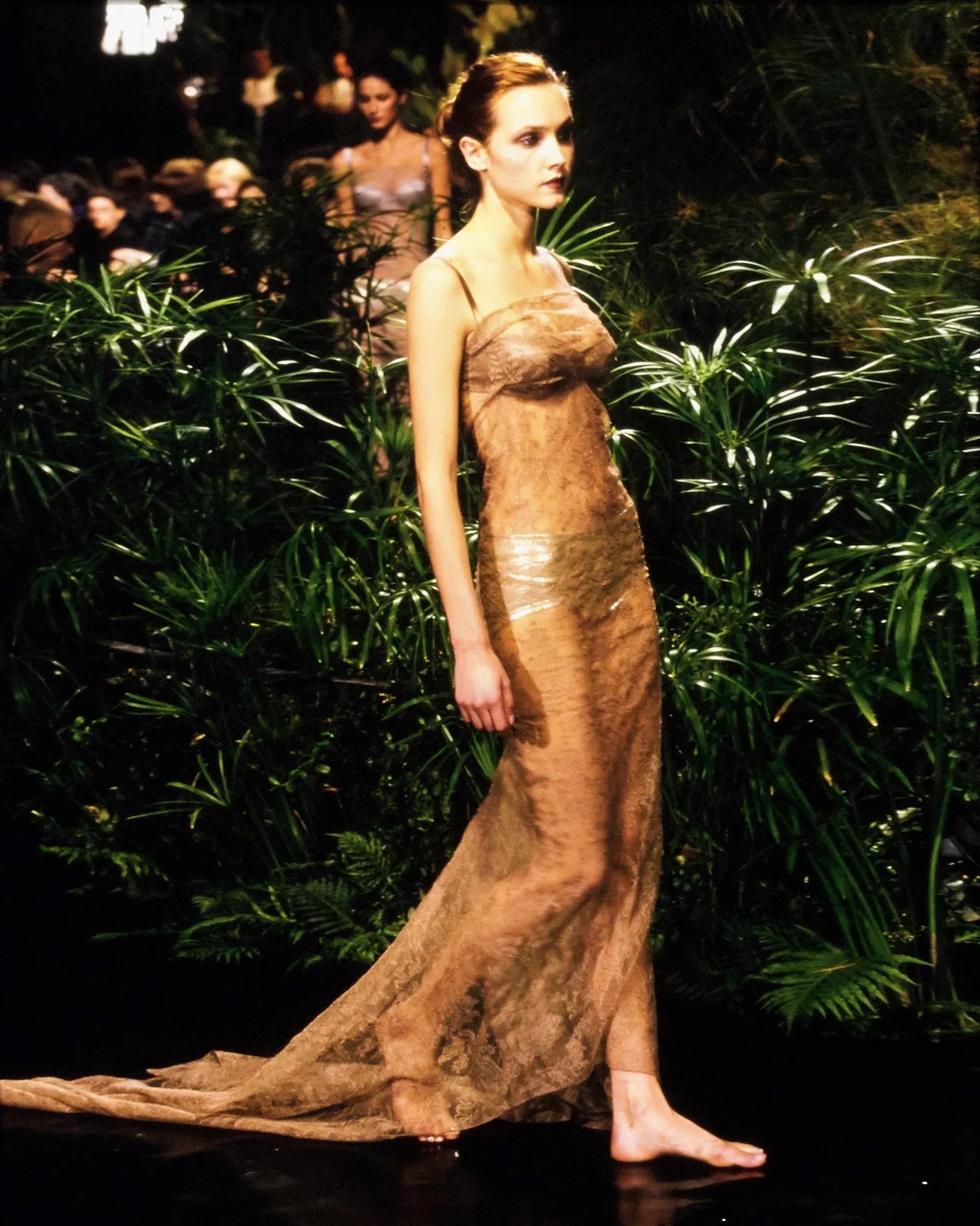 Dolce & Gabbana Black Lace Evening Dress with Integrated Bra, SS 1999 For Sale 4