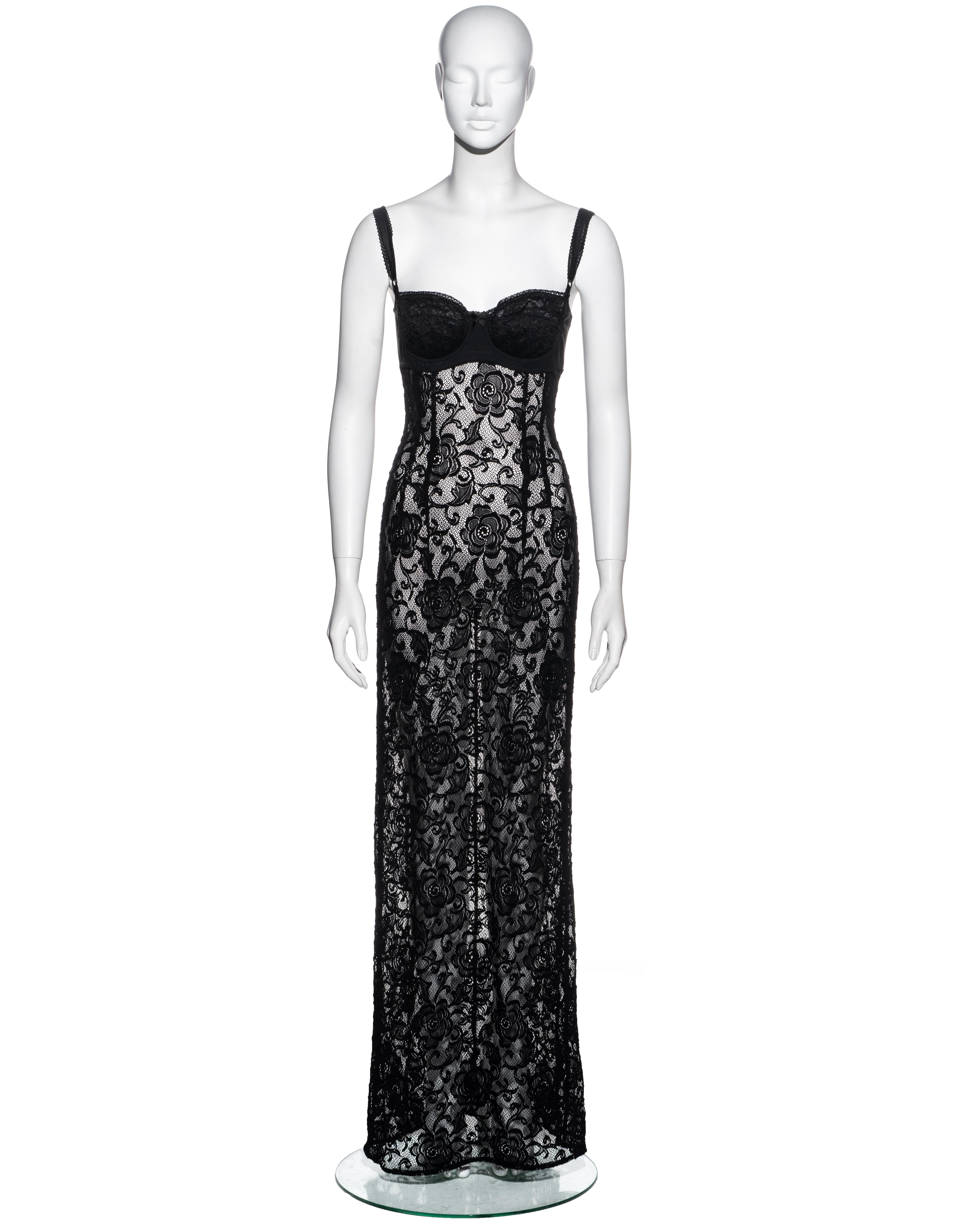 ▪ Dolce & Gabbana black lace maxi dress
▪ Attached bra with spandex band 
▪ Cut-out back 
▪ Concealed zip fastening 
▪ Small / Medium 
▪ Spring-Summer 1997