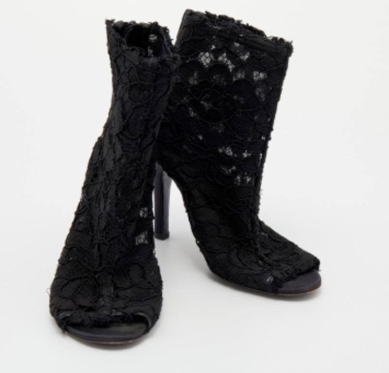 Women's Dolce & Gabbana Black Lace Peep Toe Booties Size 36 For Sale