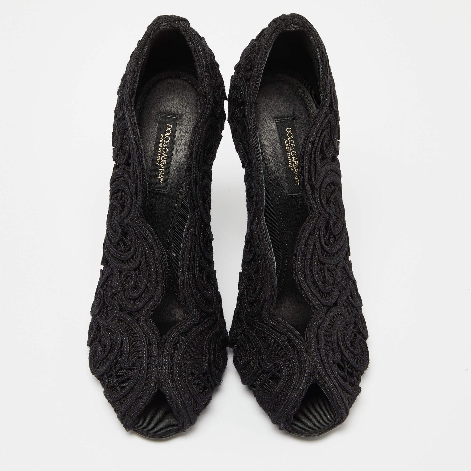 Dolce & Gabbana Black Lace Peep Toe Pumps Size 37 In Good Condition In Dubai, Al Qouz 2