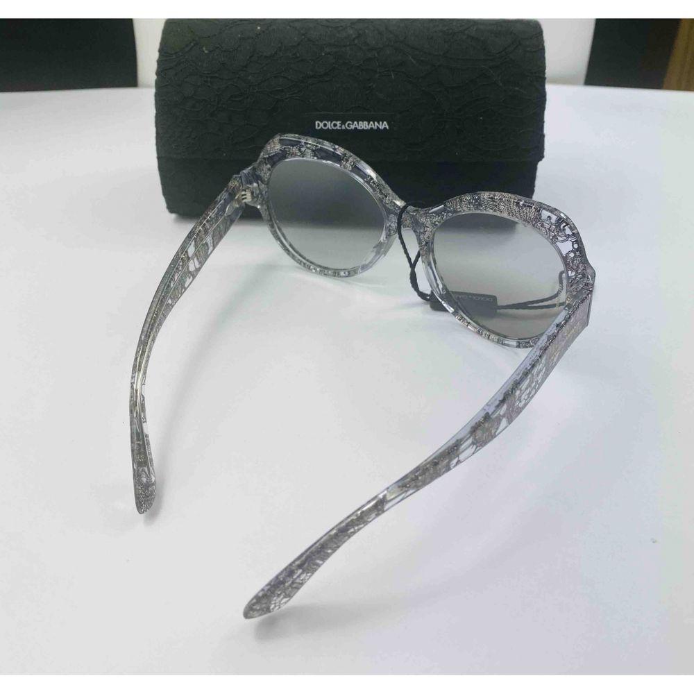 Dolce & Gabbana Black Lace Printed Plastic Gradient Lens Oversized Sunglasses In Good Condition For Sale In WELWYN, GB