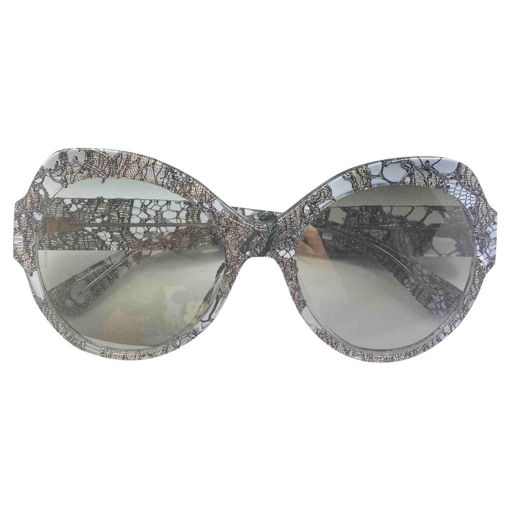 Dolce & Gabbana Black Lace Printed Plastic Gradient Lens Oversized Sunglasses For Sale