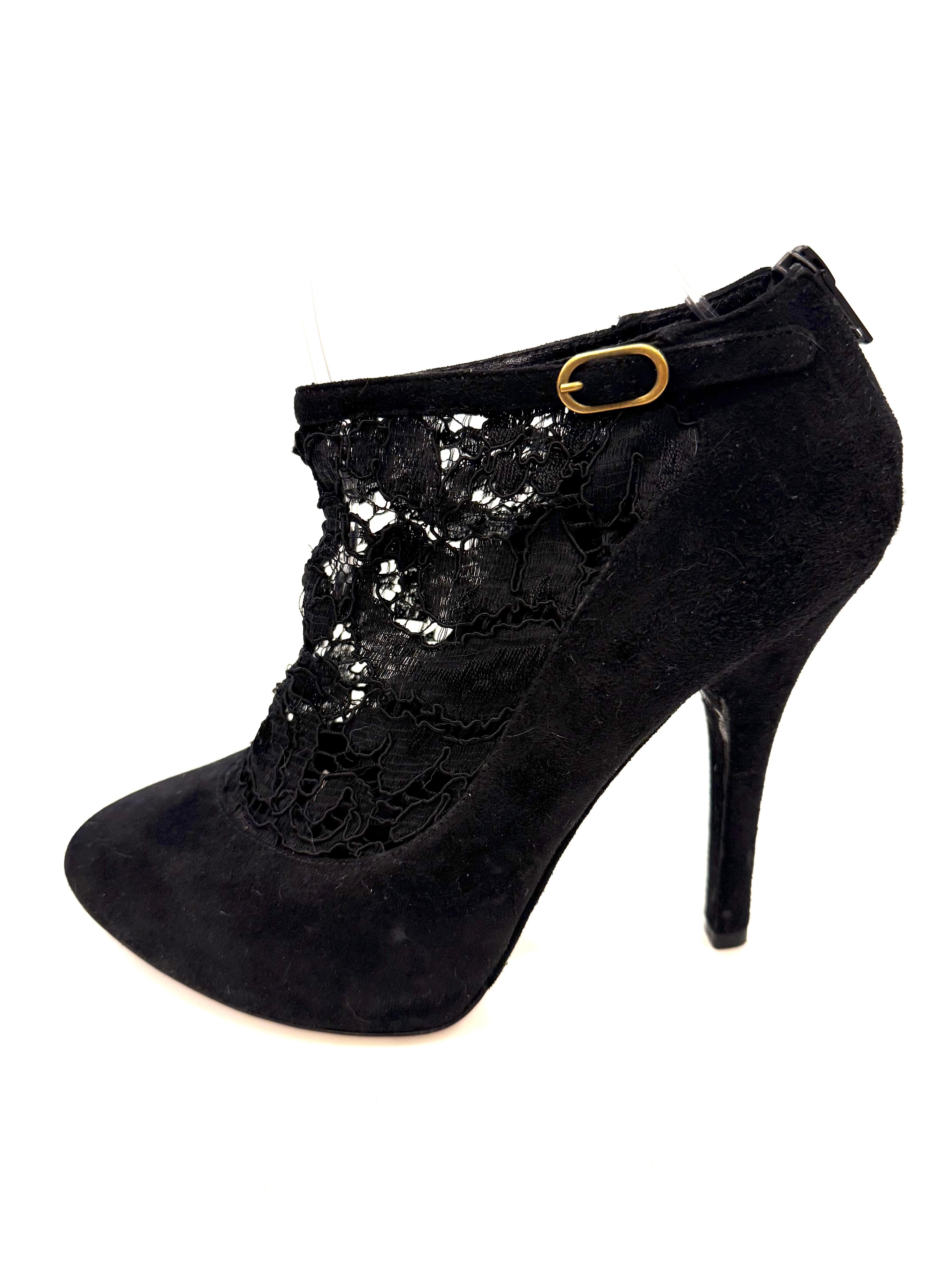 Women's Dolce & Gabbana Black Lace & Suede Ankle Booties — Fall/Winter 2011  Size 38.5 For Sale