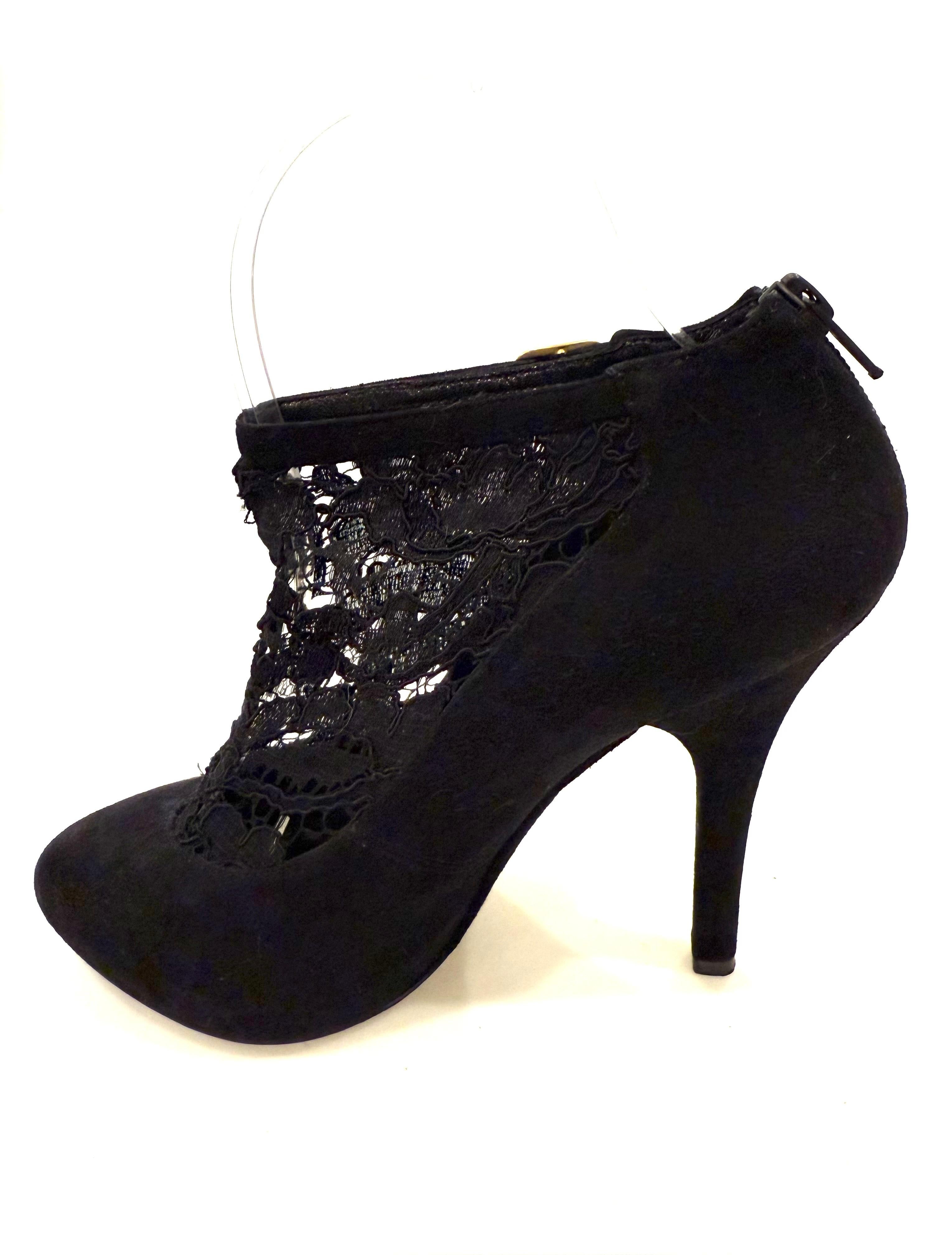 Dolce & Gabbana Black Lace & Suede Ankle Booties — Fall/Winter 2011  Size 38.5 For Sale 2