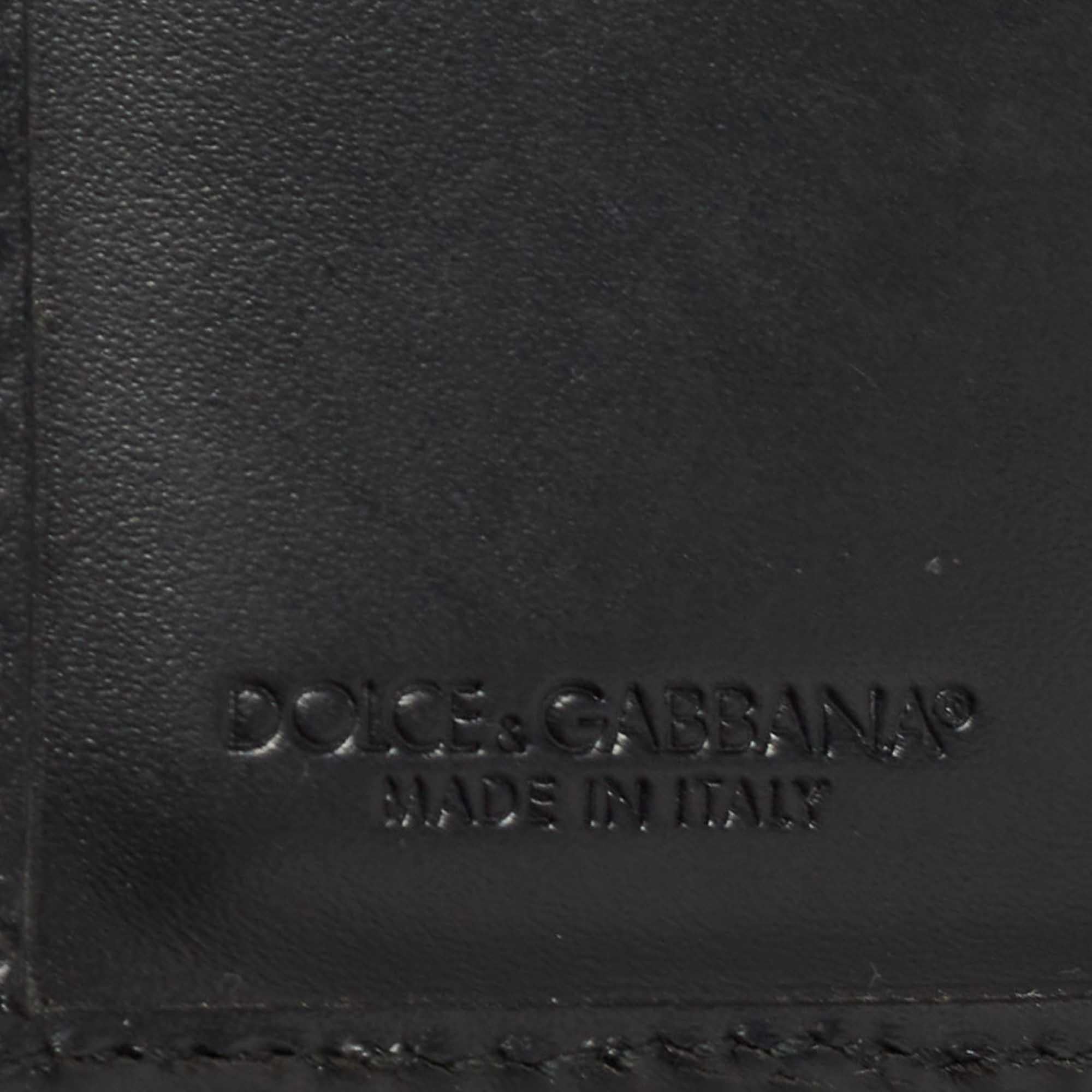Dolce & Gabbana Black Leather Bifold Card Holder For Sale 3