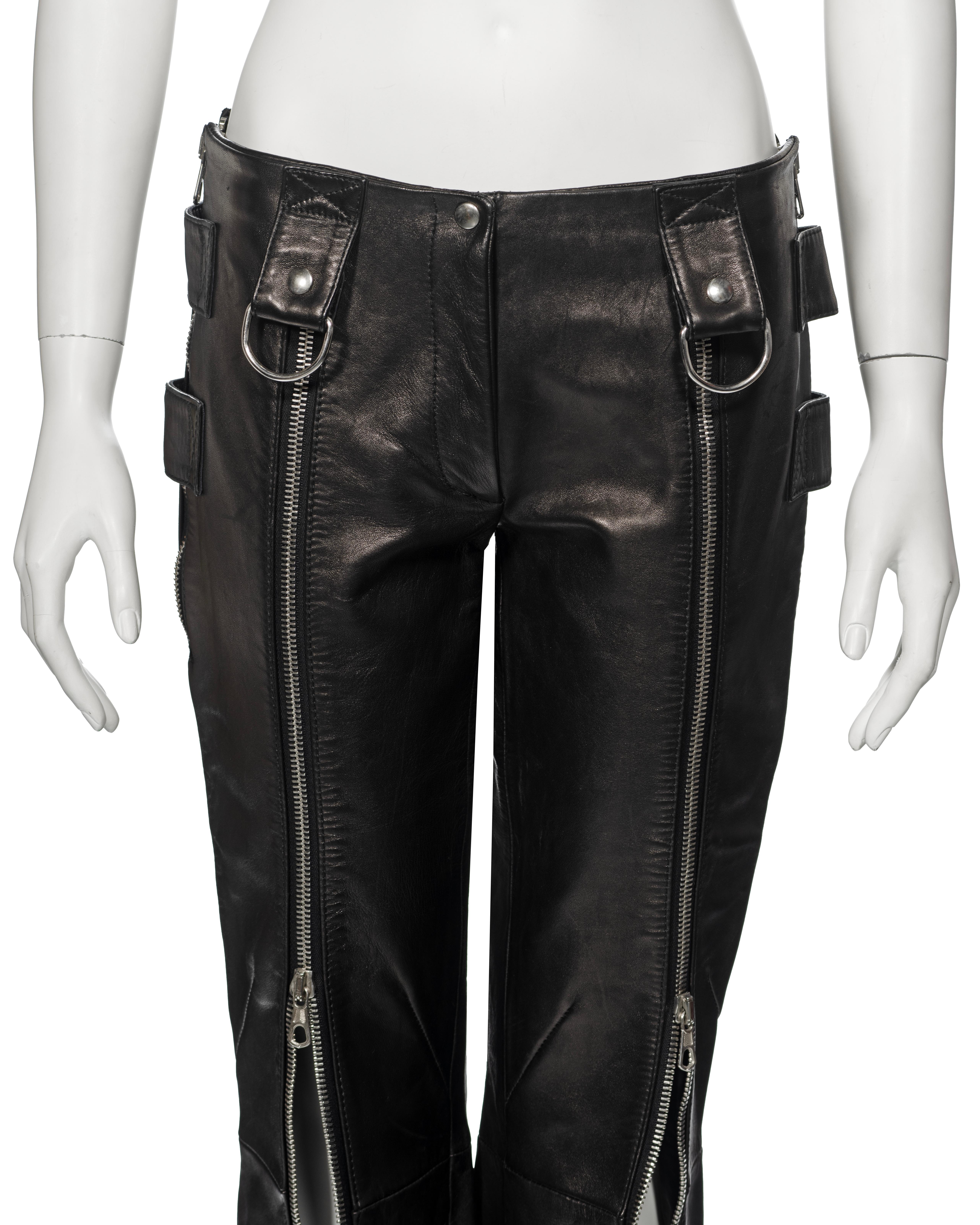 Dolce & Gabbana Black Leather Capri Pants, ss 2000 In Good Condition For Sale In London, GB