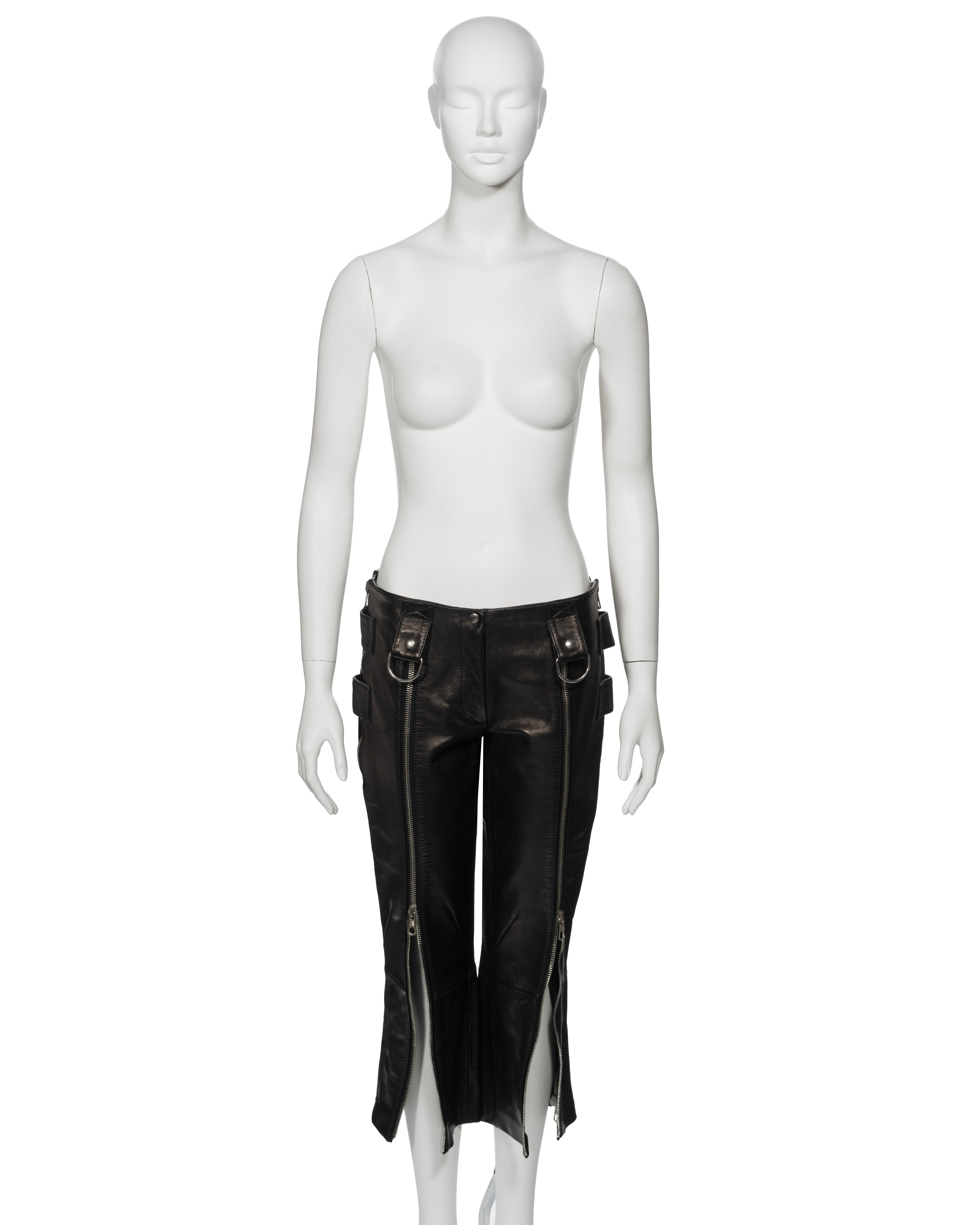 Women's Dolce & Gabbana Black Leather Capri Pants, ss 2000 For Sale
