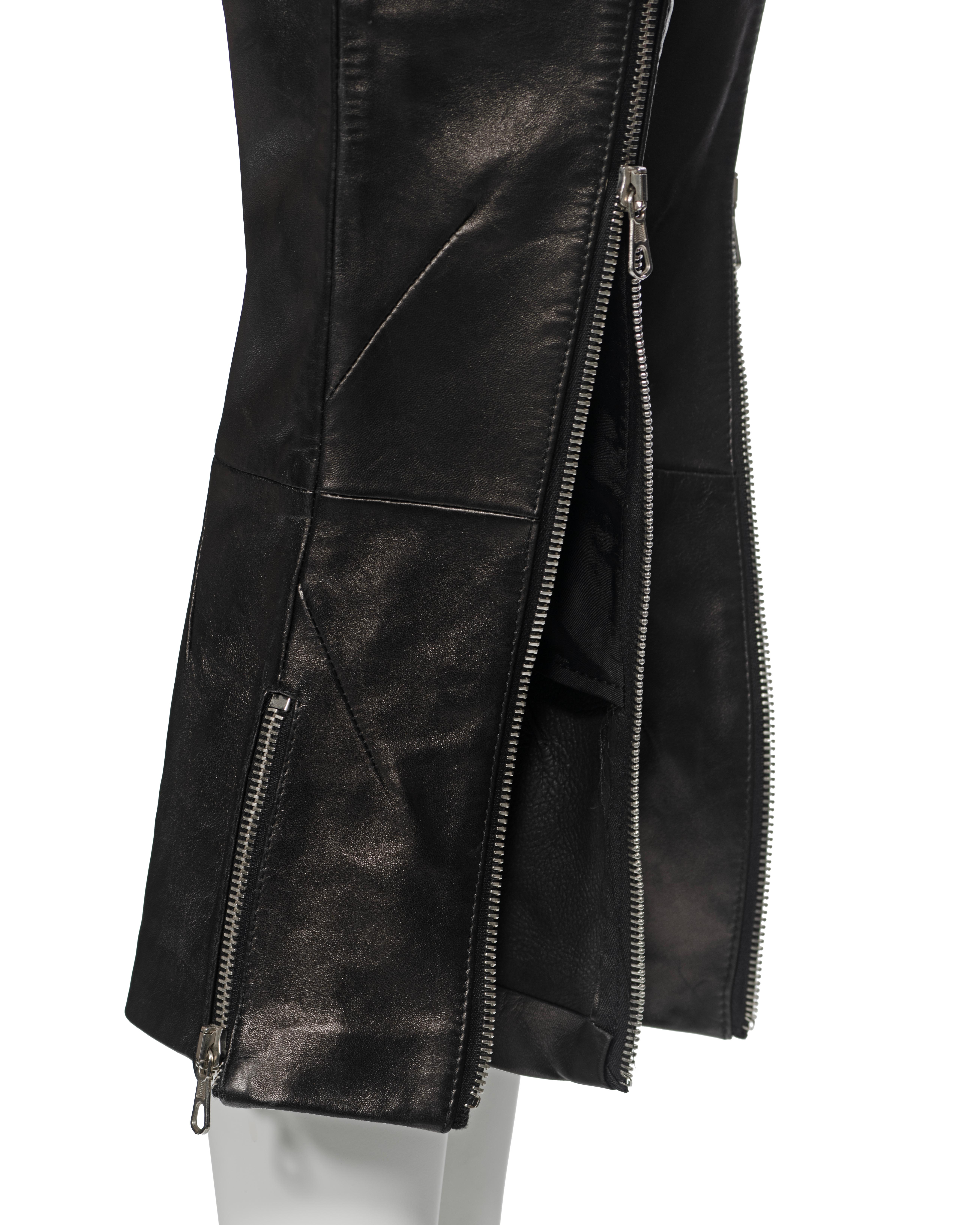 Dolce & Gabbana Black Leather Capri Pants, ss 2000 For Sale 4