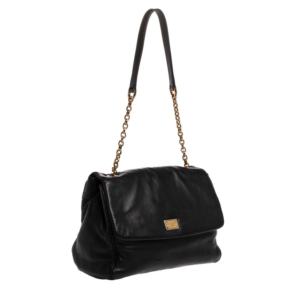 Women's Dolce & Gabbana Black Leather Chain Shoulder Bags
