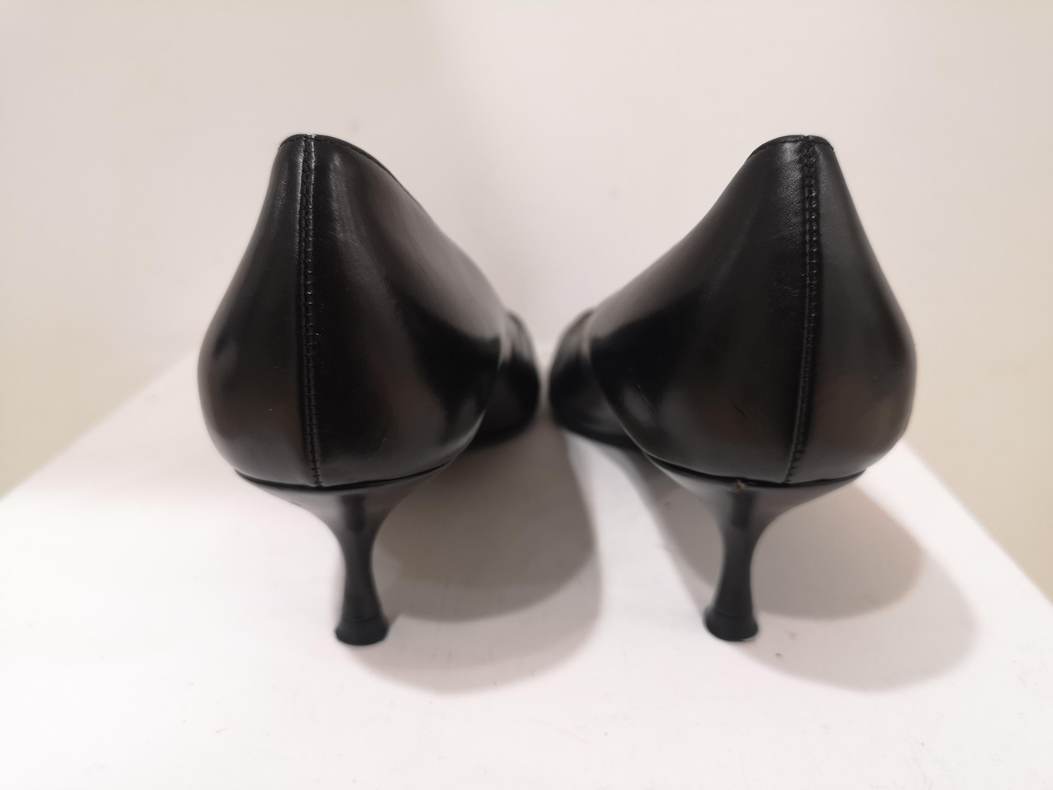 Black Dolce & Gabbana black leather decollete / shoes For Sale