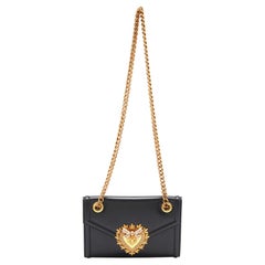 Dolce & Gabbana Devotion Portemonnaie aus schwarzem Leder an Kette