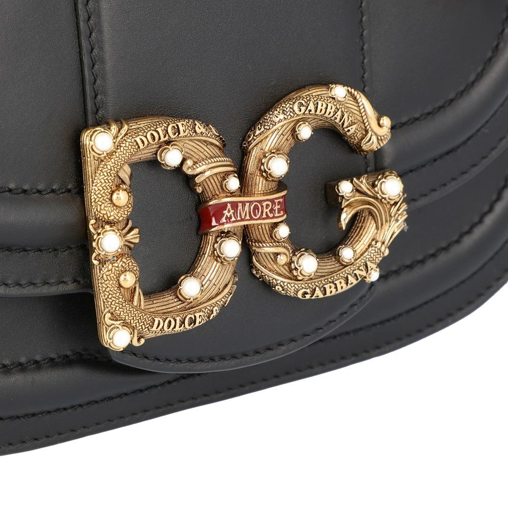 Dolce & Gabbana Black Leather DG Amore Bag In New Condition In Dubai, Al Qouz 2