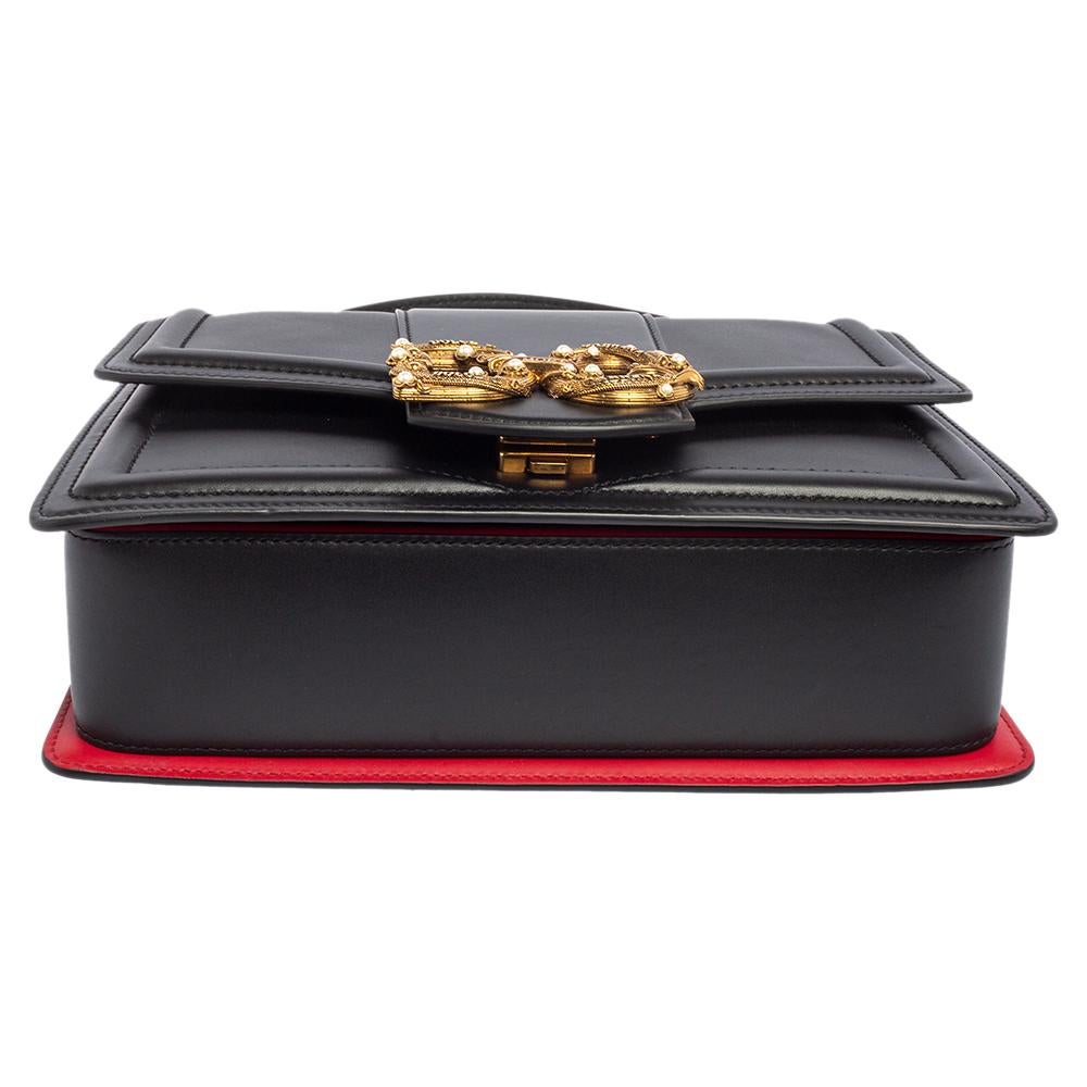Dolce & Gabbana Schwarzes Leder DG Amore Top Handle Tasche im Zustand „Hervorragend“ in Dubai, Al Qouz 2