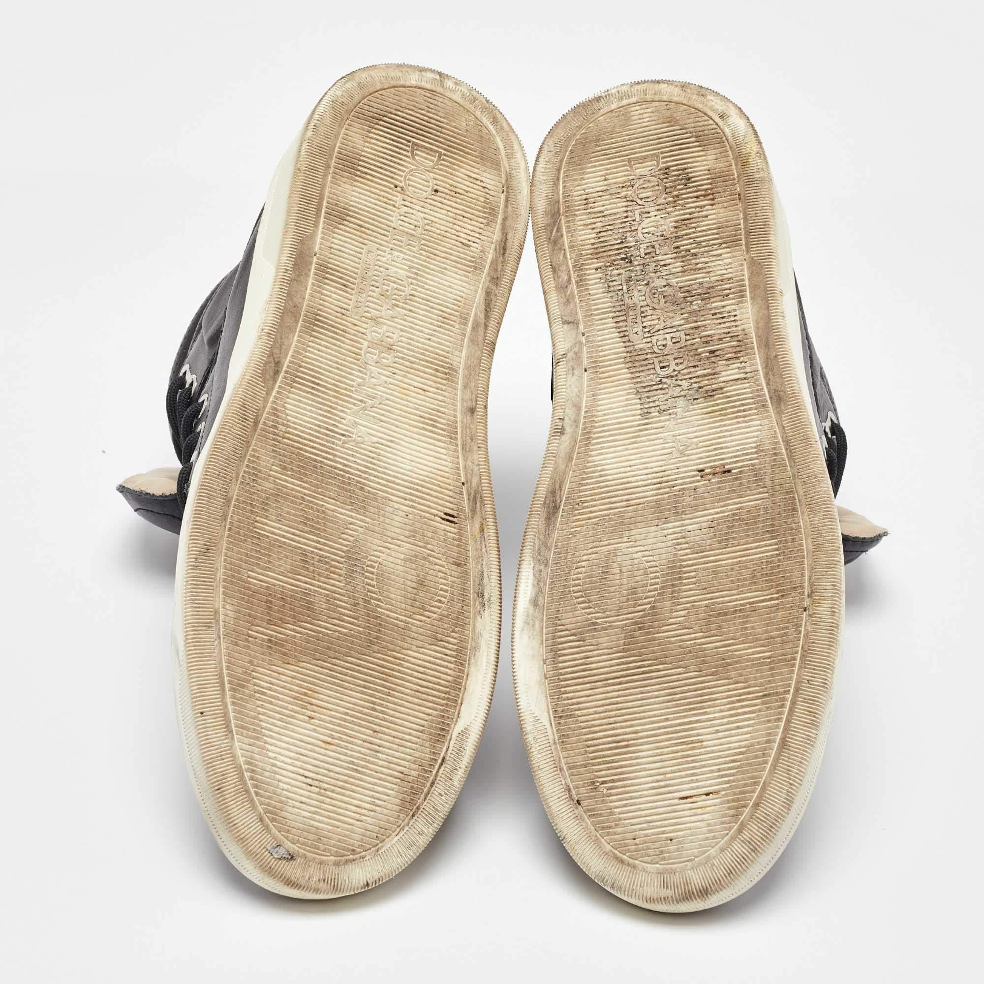 Dolce & Gabbana Schwarze Flagge High Top Turnschuhe aus Leder Größe 42 im Angebot 2