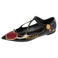 Dolce & Gabbana Black Leather Heart Applique Pointed Toe Flat Sandals Size 39