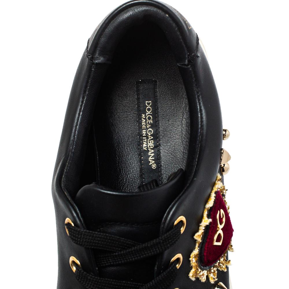 Dolce & Gabbana Black Leather Heart Low Top Sneakers Size 38 In Good Condition In Dubai, Al Qouz 2