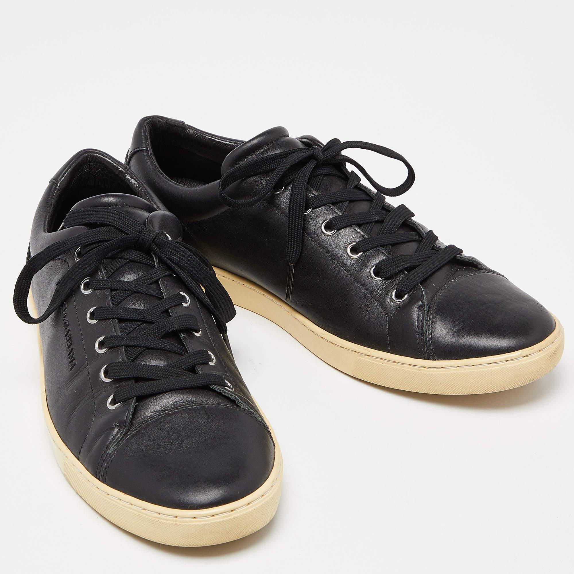 Men's Dolce & Gabbana Black Leather Lace Low Top Sneakers Size 44 For Sale