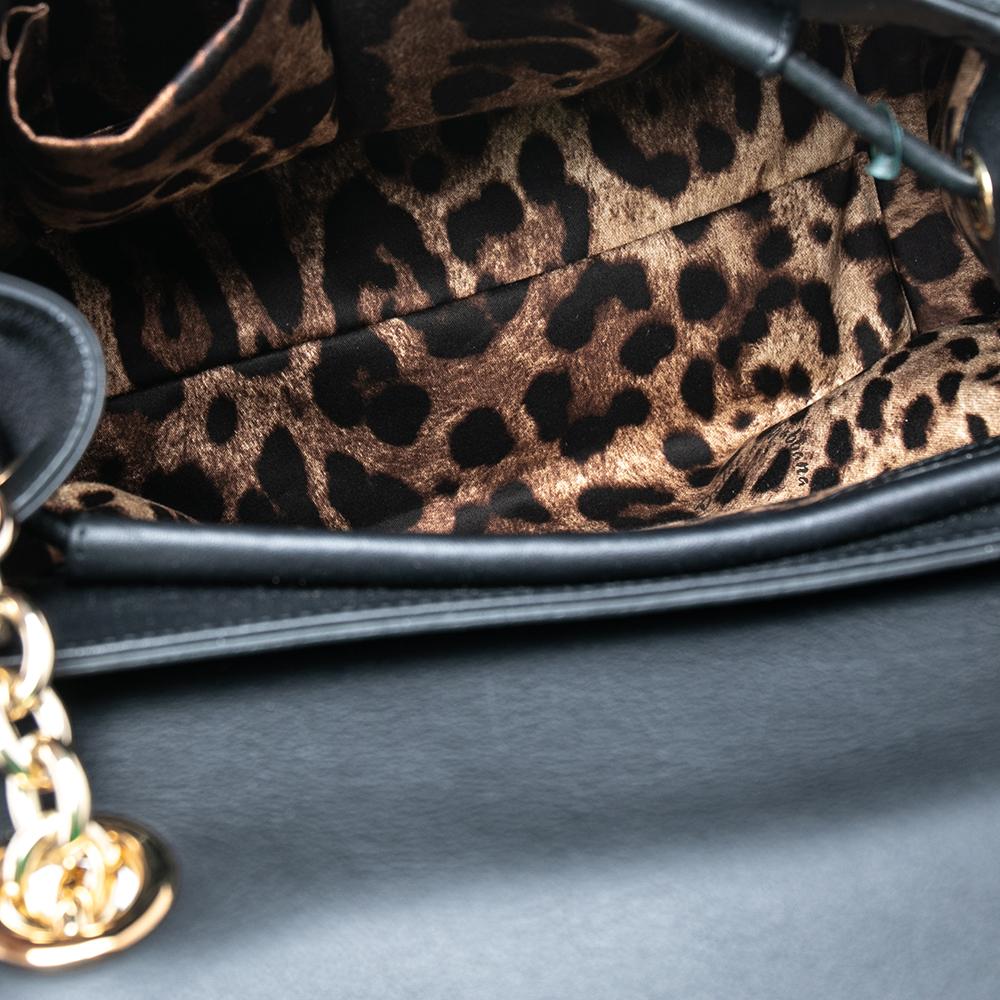 Dolce & Gabbana Black Leather Padlock Top Handle Bag In Good Condition In Dubai, Al Qouz 2