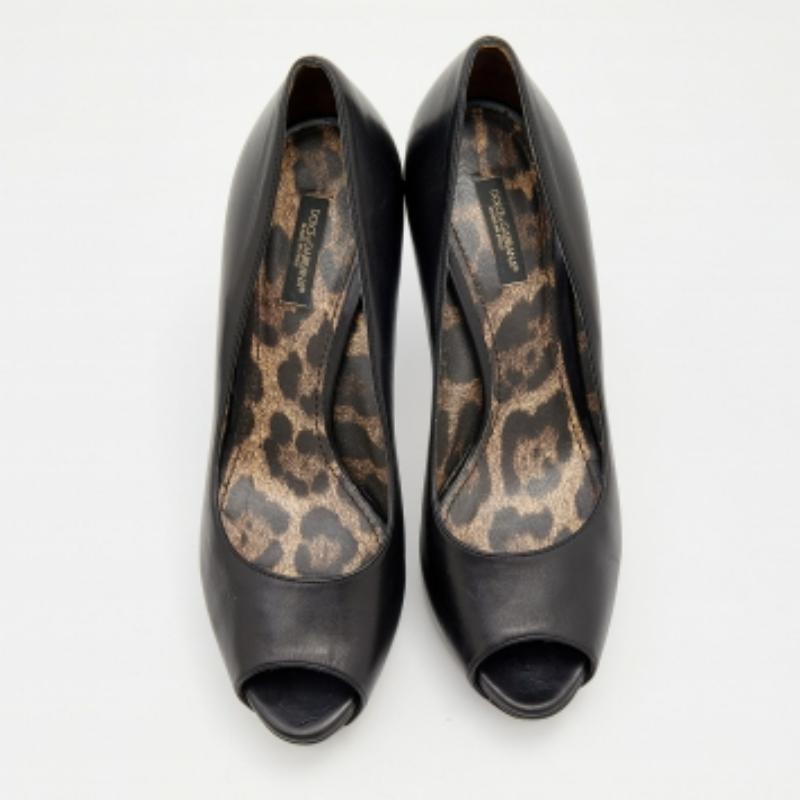 Noir Dolce & Gabbana Escarpins à plateforme en cuir noir Taille 38.5 en vente