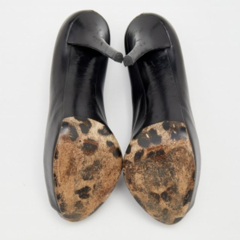 Dolce & Gabbana Escarpins à plateforme en cuir noir Taille 38.5 en vente 1
