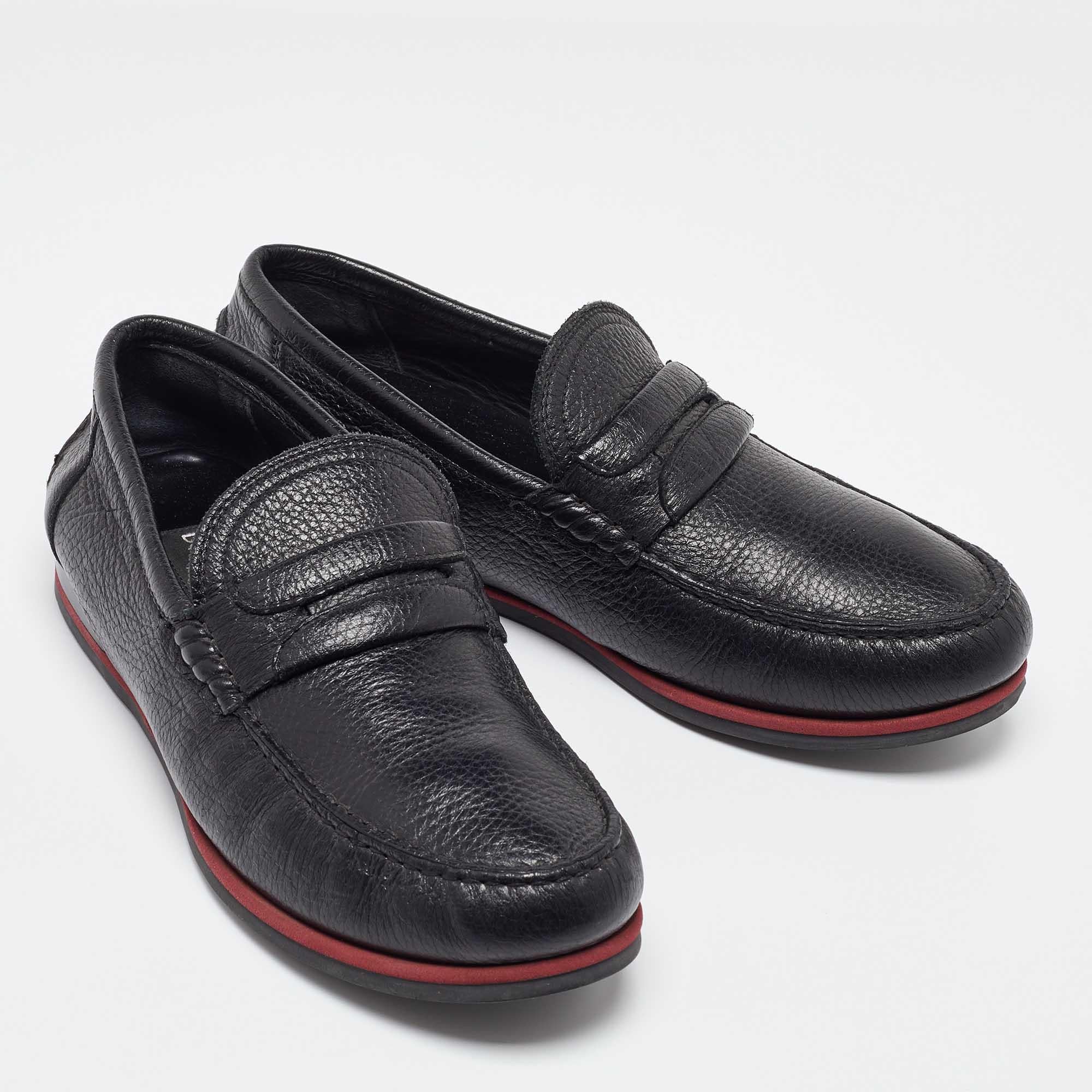 Dolce & Gabbana Schwarzer Leder Slip On Loafers aus Leder Größe 40 Herren im Angebot