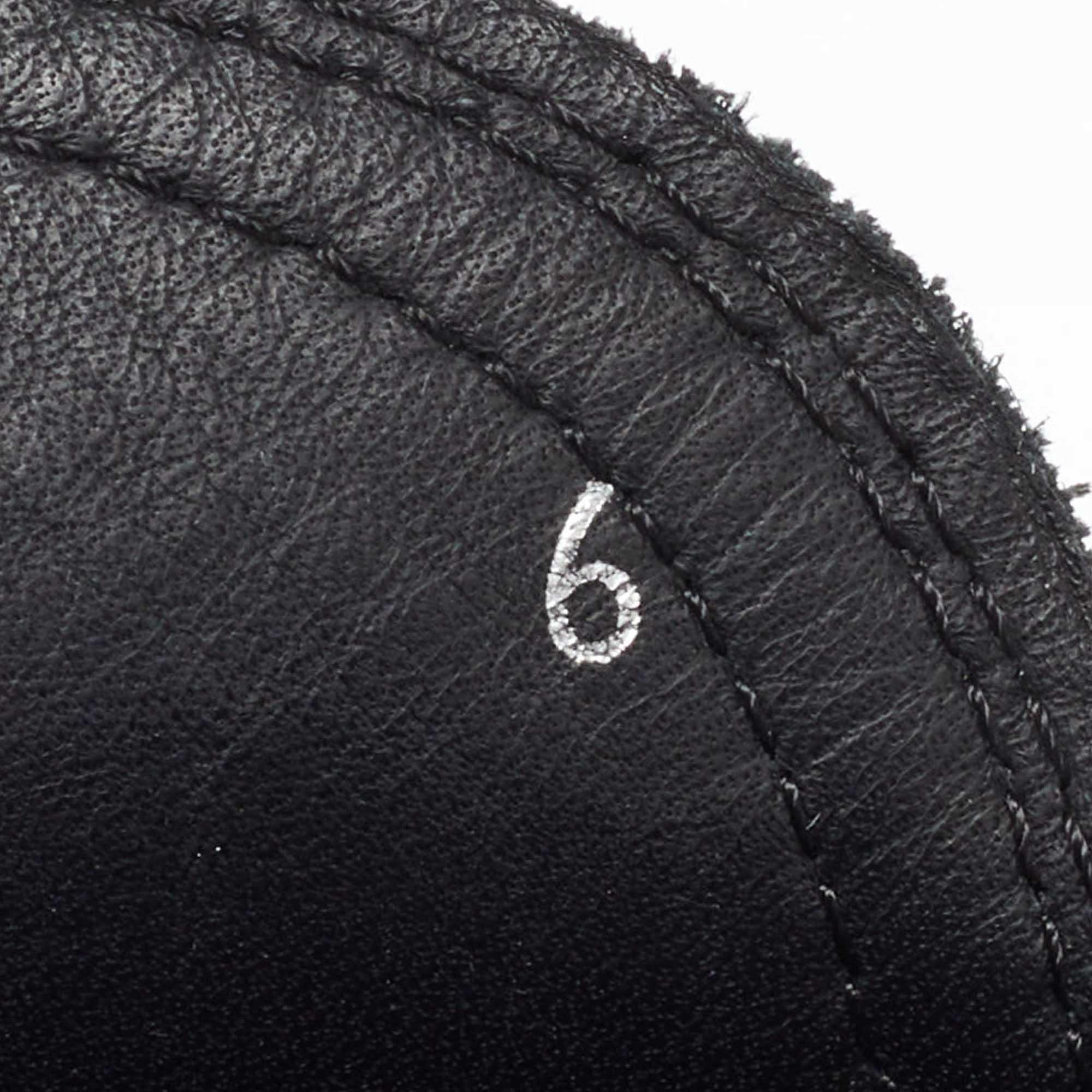 Dolce & Gabbana Schwarzer Leder Slip On Loafers aus Leder Größe 40 im Angebot 4