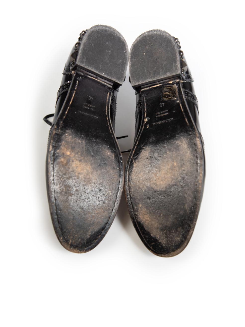 Dolce & Gabbana Brogues en cuir noir clouté Taille IT 40 Bon état - En vente à London, GB