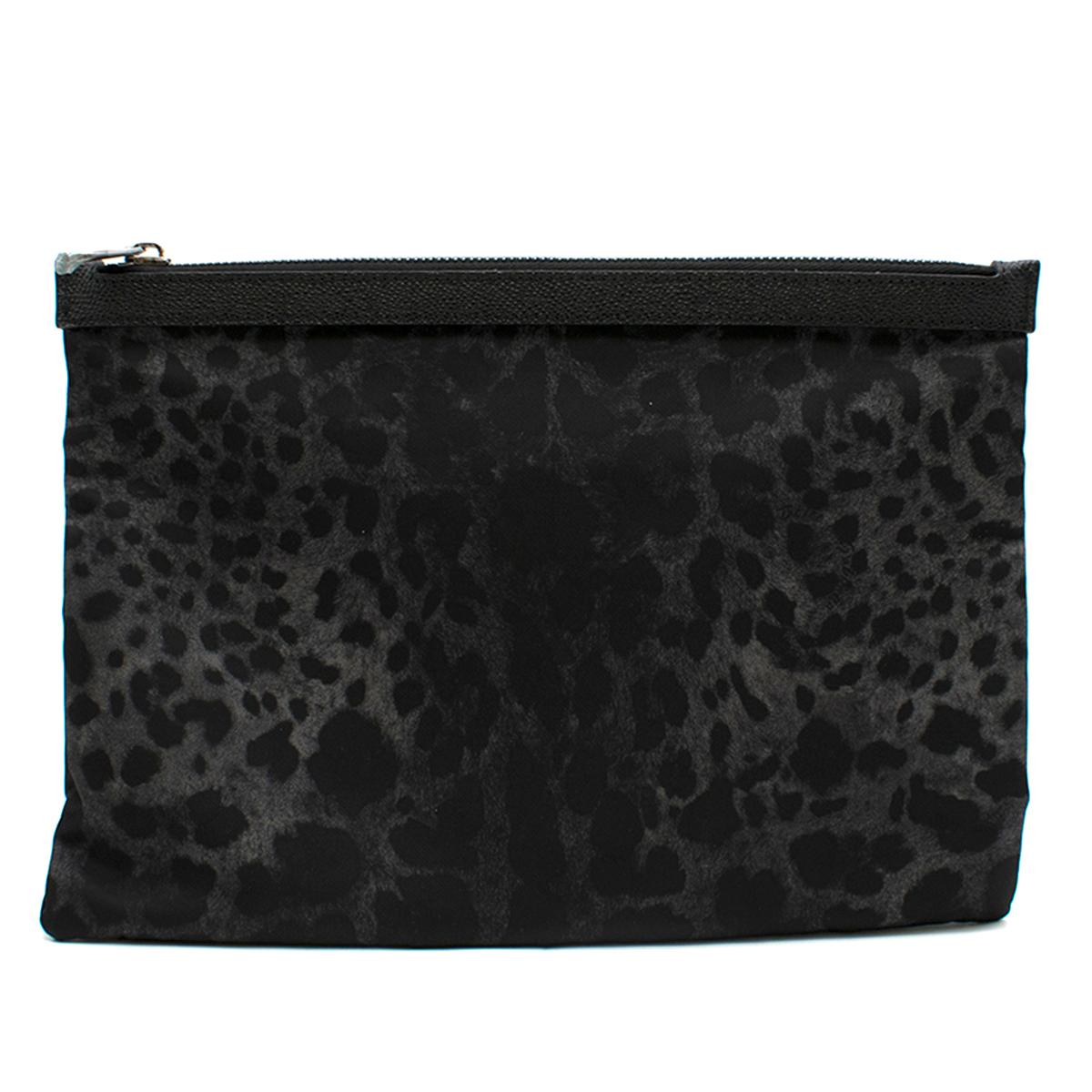 Dolce & Gabbana Black Leopard Print Pouch One size In New Condition In London, GB