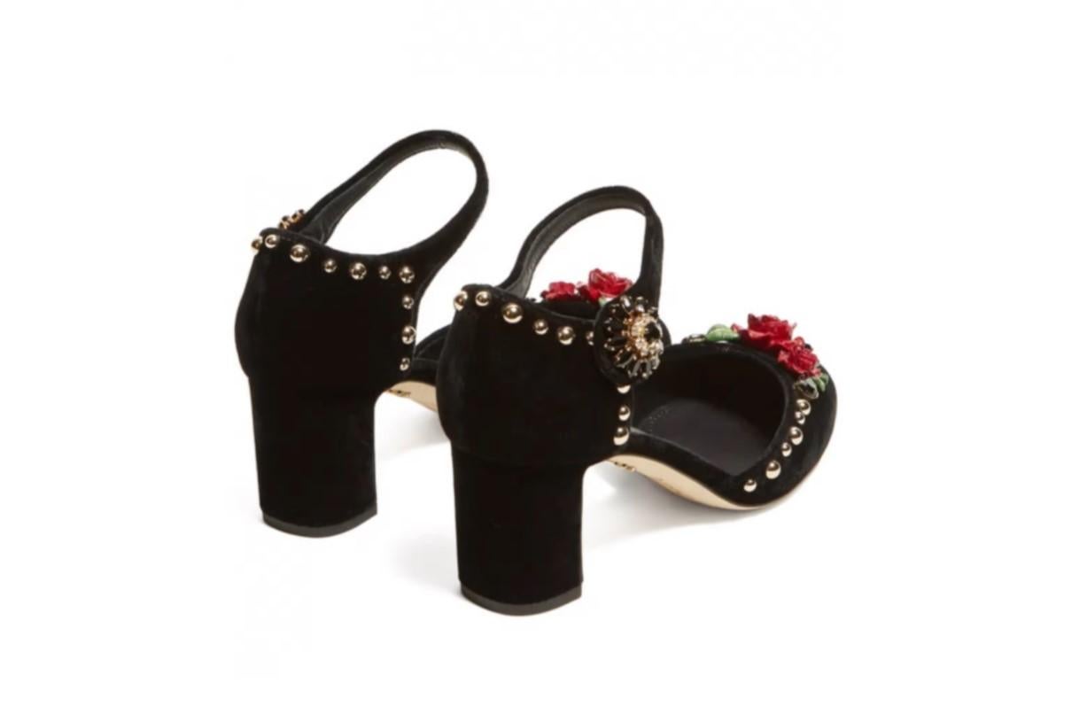 Women's Dolce & Gabbana Black Mary-Jane Velvet Pumps Heels Shoes Rose Floral Leather For Sale