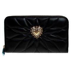 Dolce & Gabbana Schwarzes Matelasse Leder Devotion Zip um Brieftasche