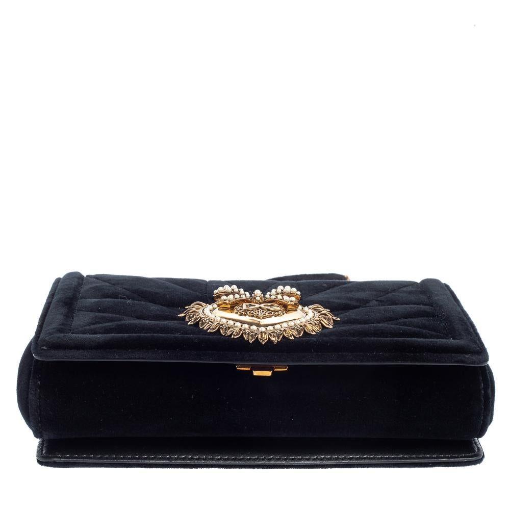 Women's Dolce & Gabbana Black Matelasse Velvet Devotion Chain Shoulder Bag