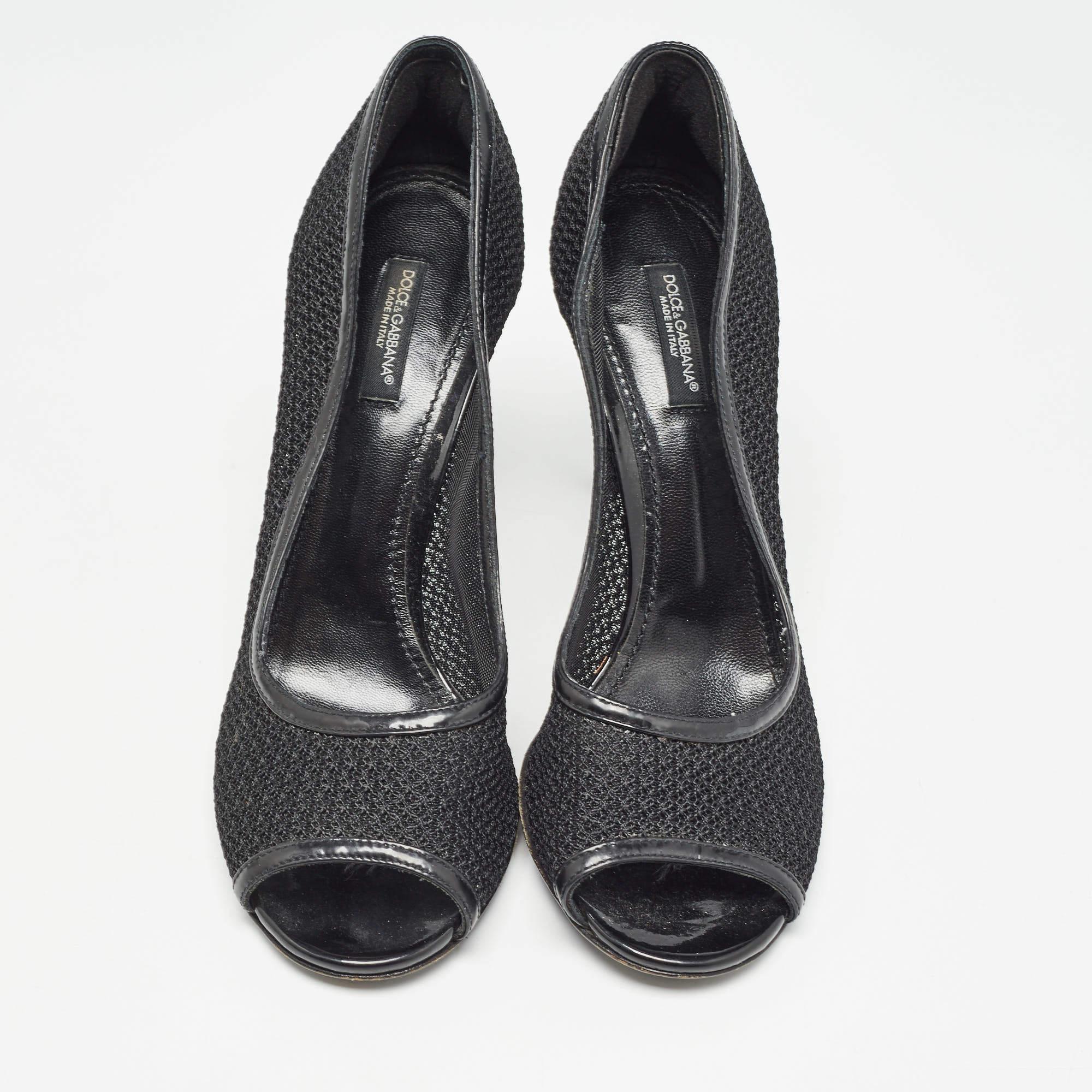 Dolce & Gabbana Black Mesh And Leather Trims Peep Toe Pumps Size 39 In Good Condition For Sale In Dubai, Al Qouz 2